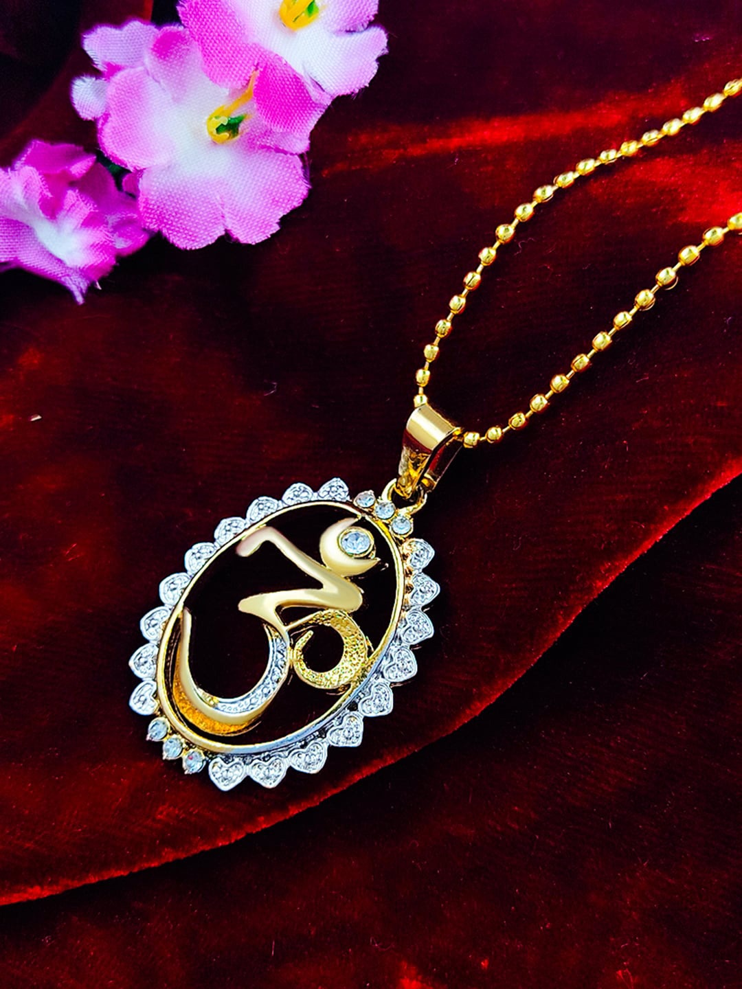 

Saizen Gold-Plated Contemporary Pendant with Chain