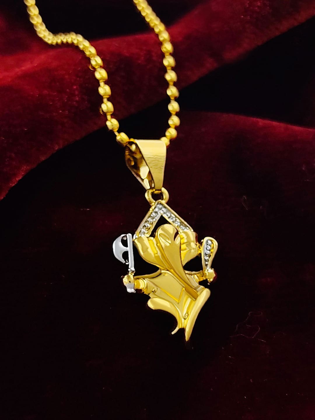 

Saizen Gold-Plated Contemporary Pendant with Chain