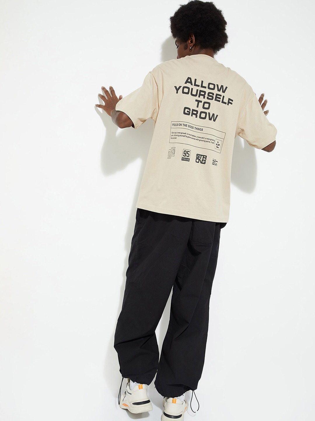 

max URB_N Typography Printed Round Neck Short Sleeves T-shirt, Beige