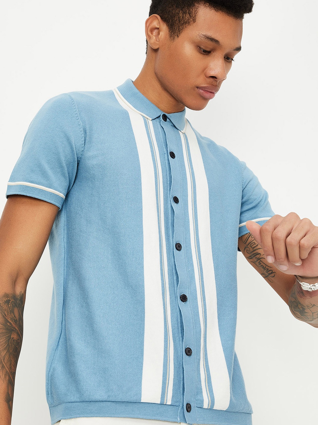 

max Striped Spread Collar Short Sleeves Shirt, Blue