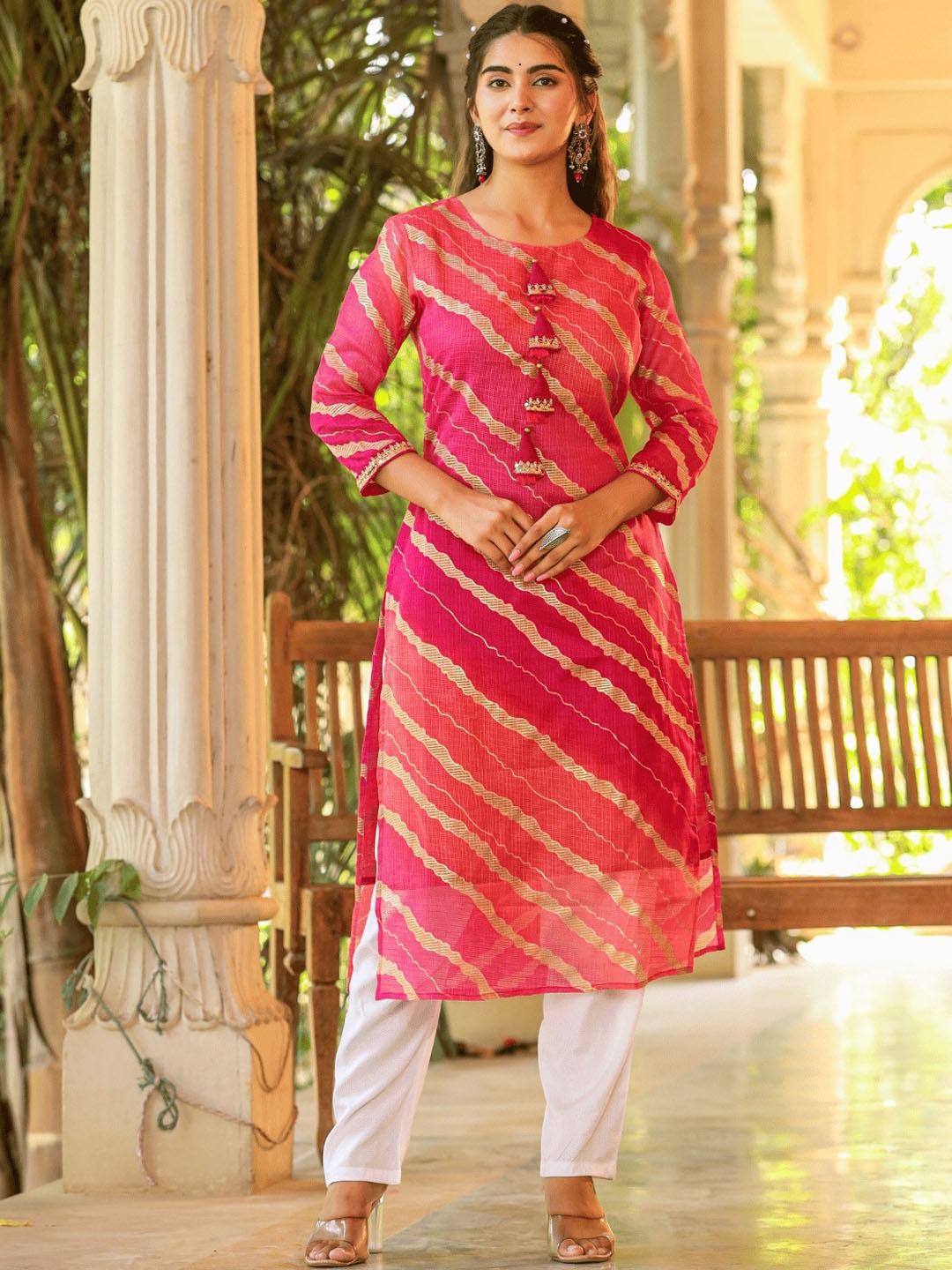 

Yufta Pink Striped Printed Zari Straight Kurta