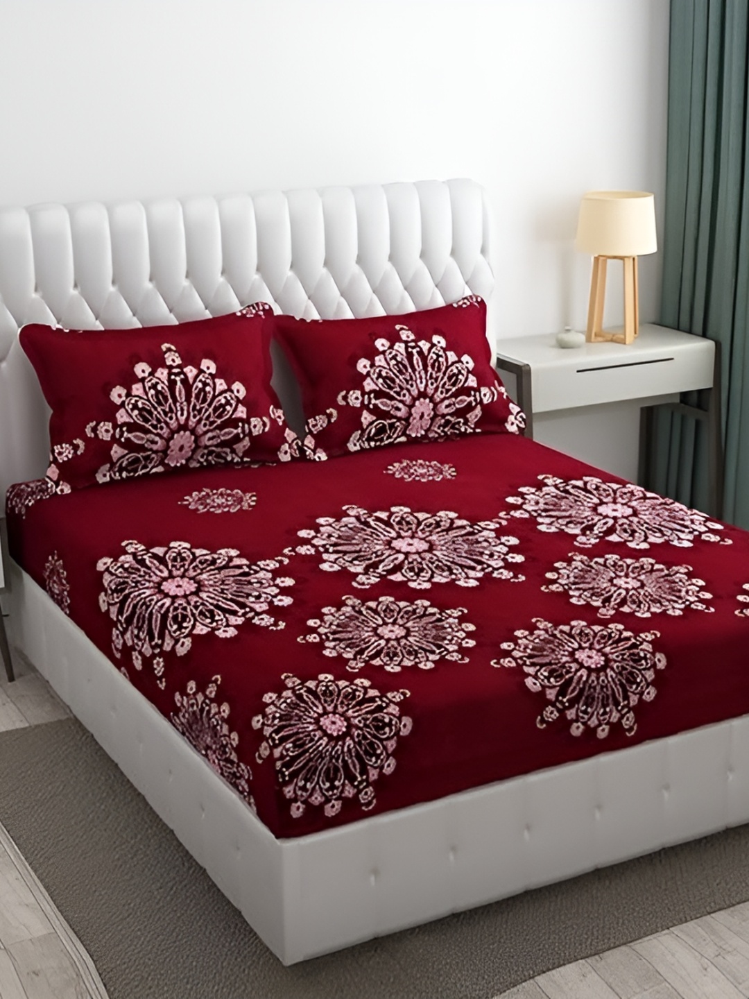 

Supreme Home Collective Maroon & Off White 144 TC Queen Bedsheet Set