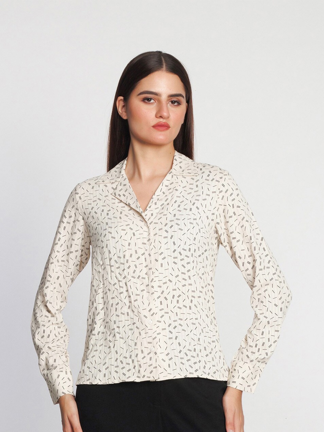 

Zink Studio Cuban Collar Floral Printed Casual Shirt, Off white