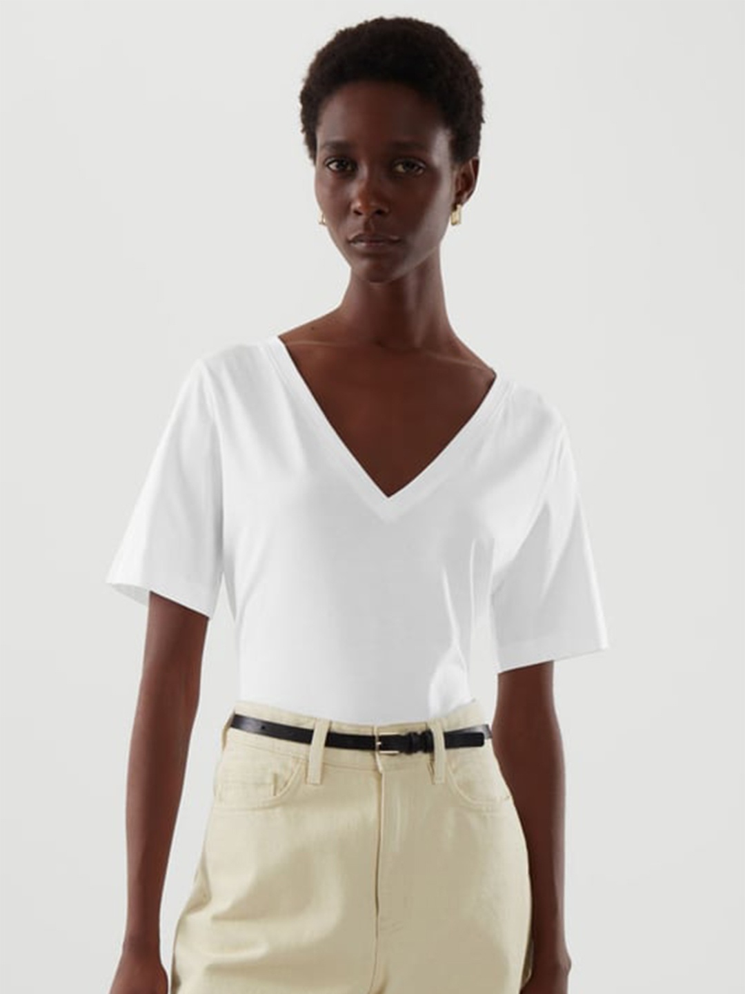 COLOR CAPITAL V-Neck Relaxed Fit T-shirt, White