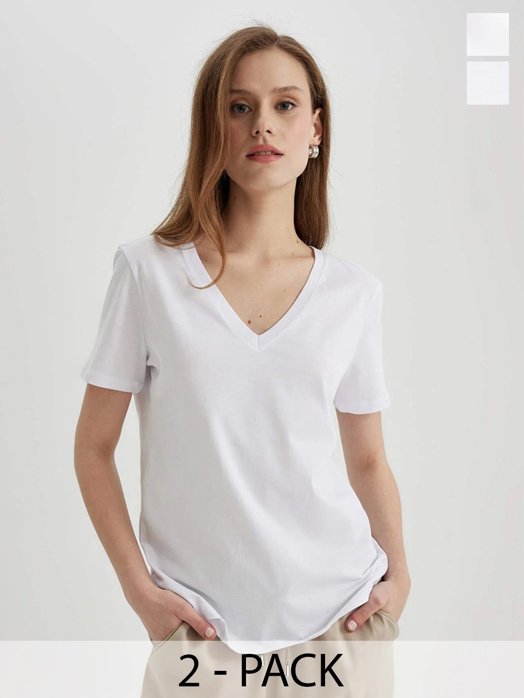 

COLOR CAPITAL Pack Of 2 V-neck T-shirts, White