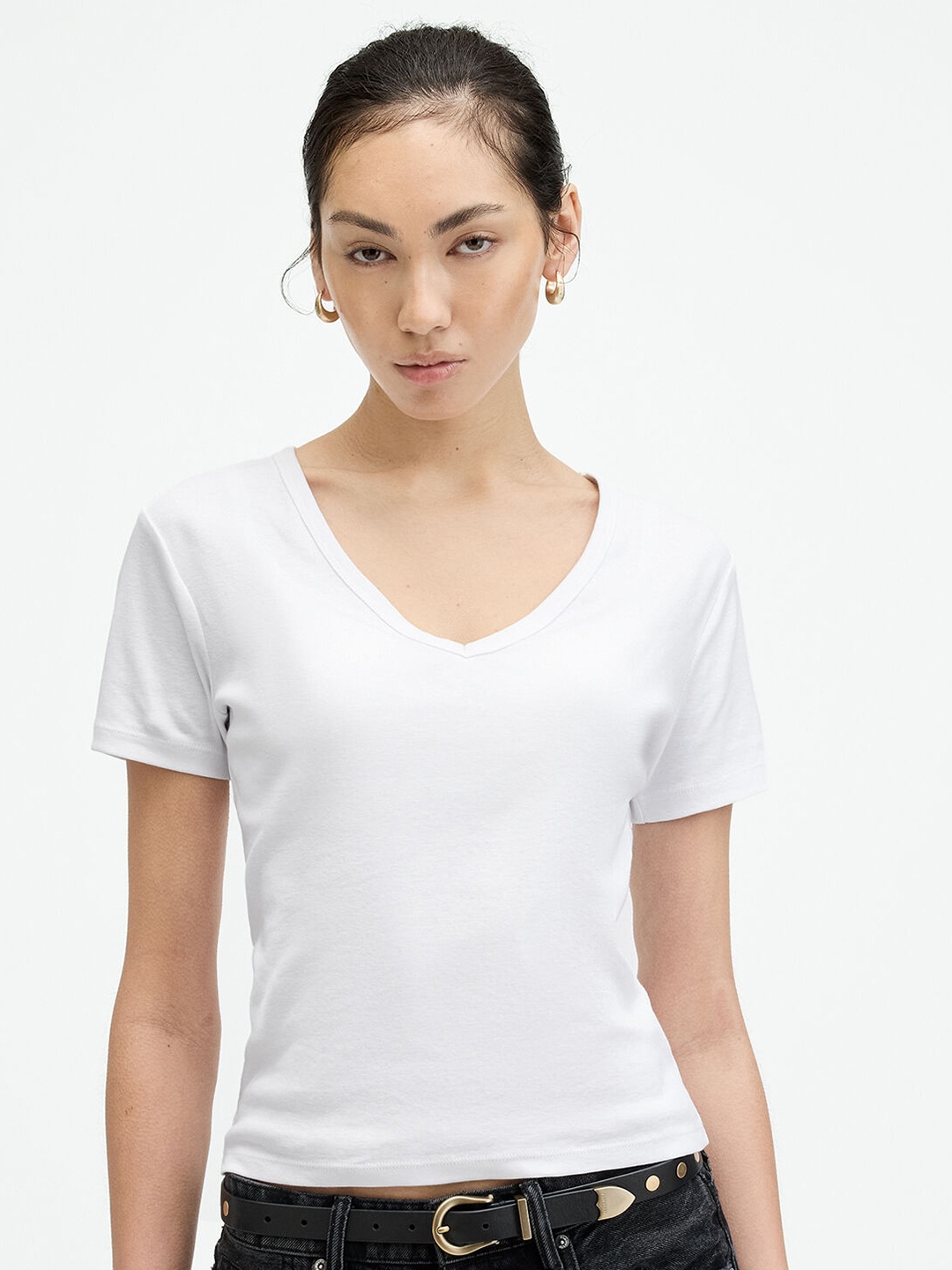 

COLOR CAPITAL V-Neck Short Sleeves Cotton T-Shirt, White