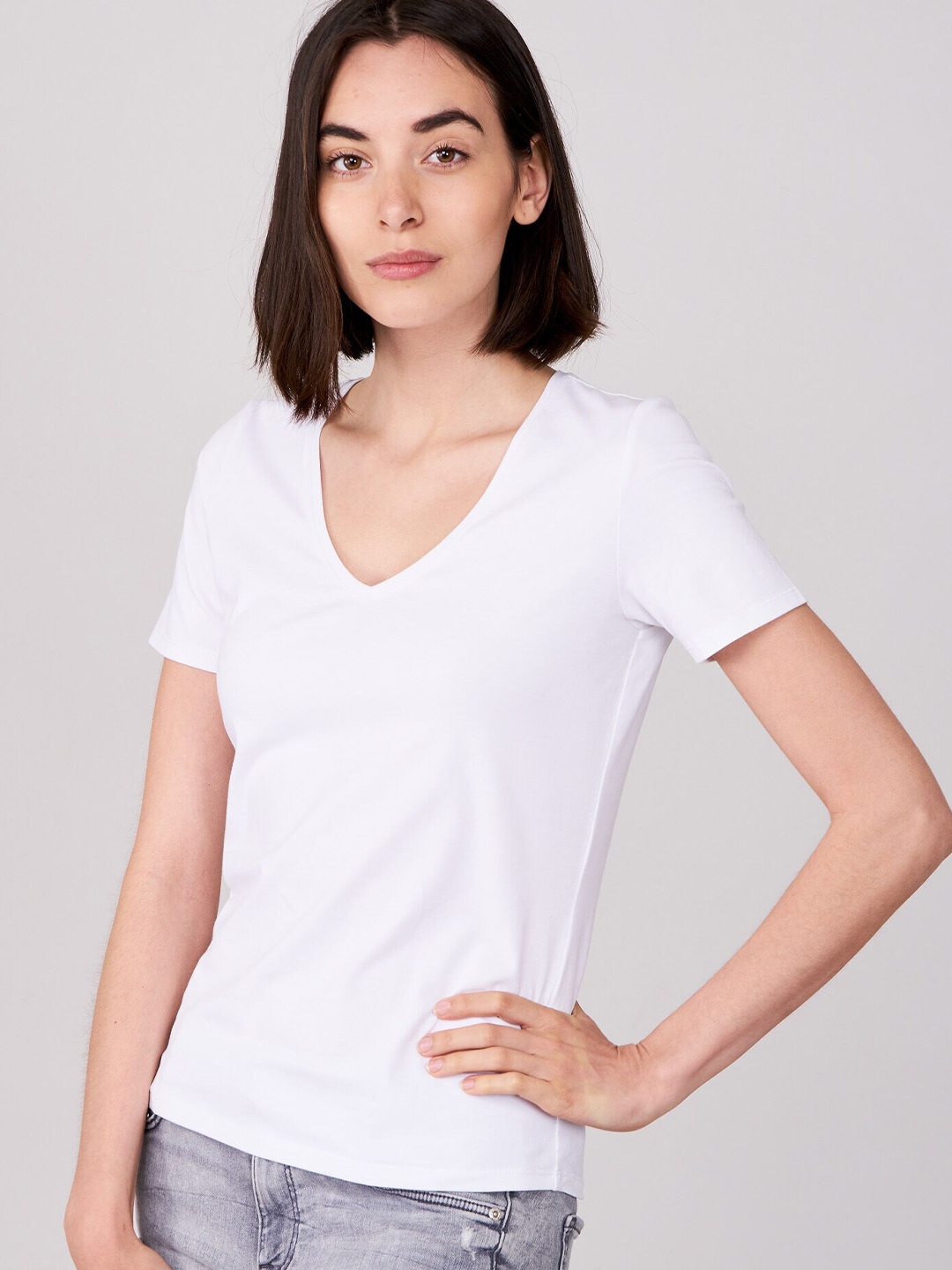 COLOR CAPITAL V-Neck Relaxed fit Tshirts, White