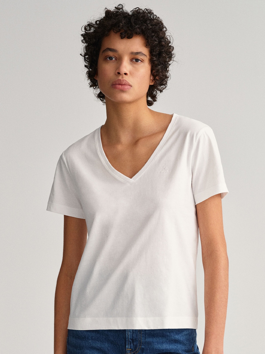 

COLOR CAPITAL Pack of 5 V-Neck T-shirts, White