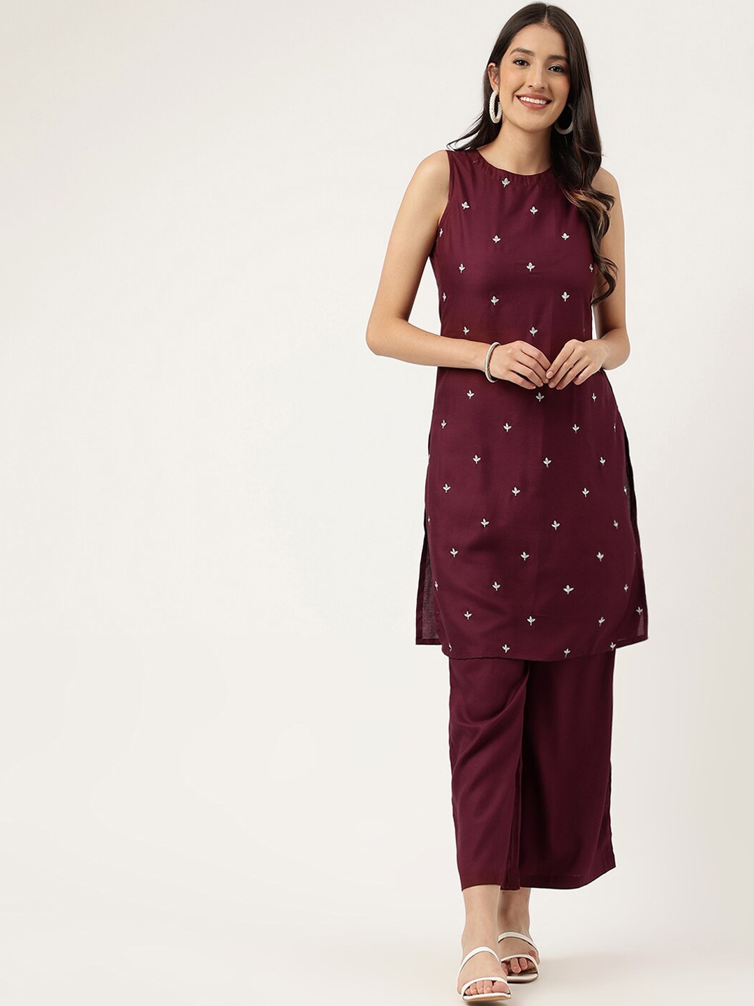 

Cora Ethnic Motifs Embroidered Straight Kurta with Palazzos, Maroon