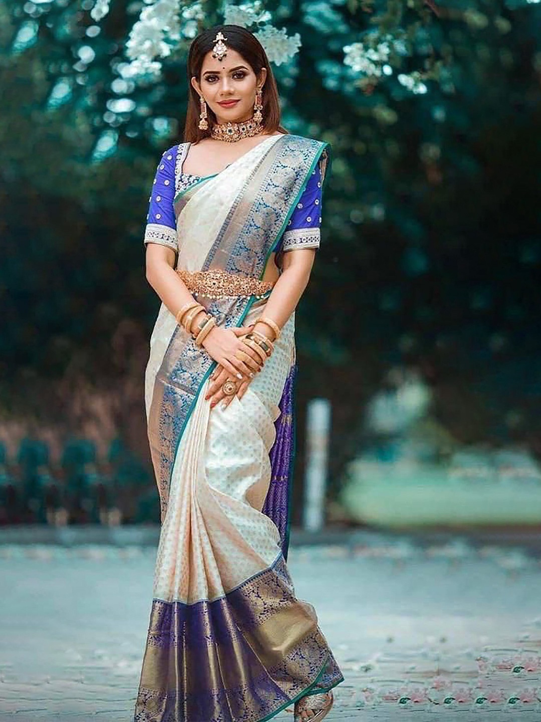 

BerMondsey Polka Dots Woven Design Zari Banarasi Saree, White