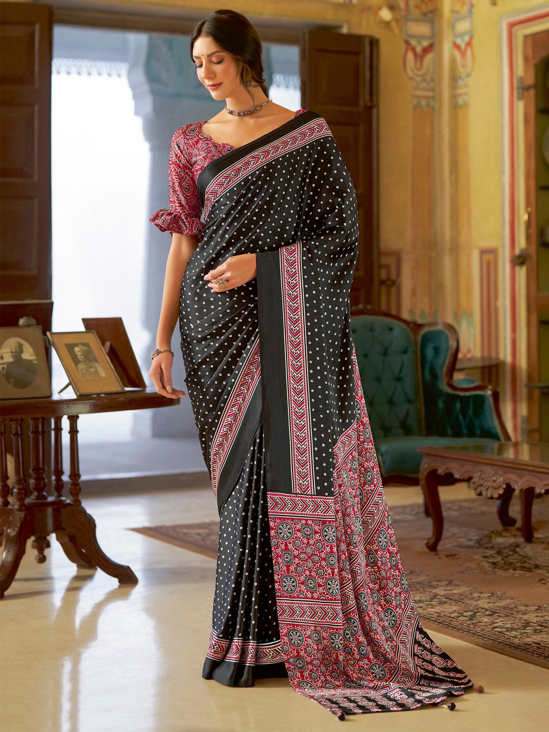 

Saree mall Bandhani Poly Crepe Bagru Sarees, Black