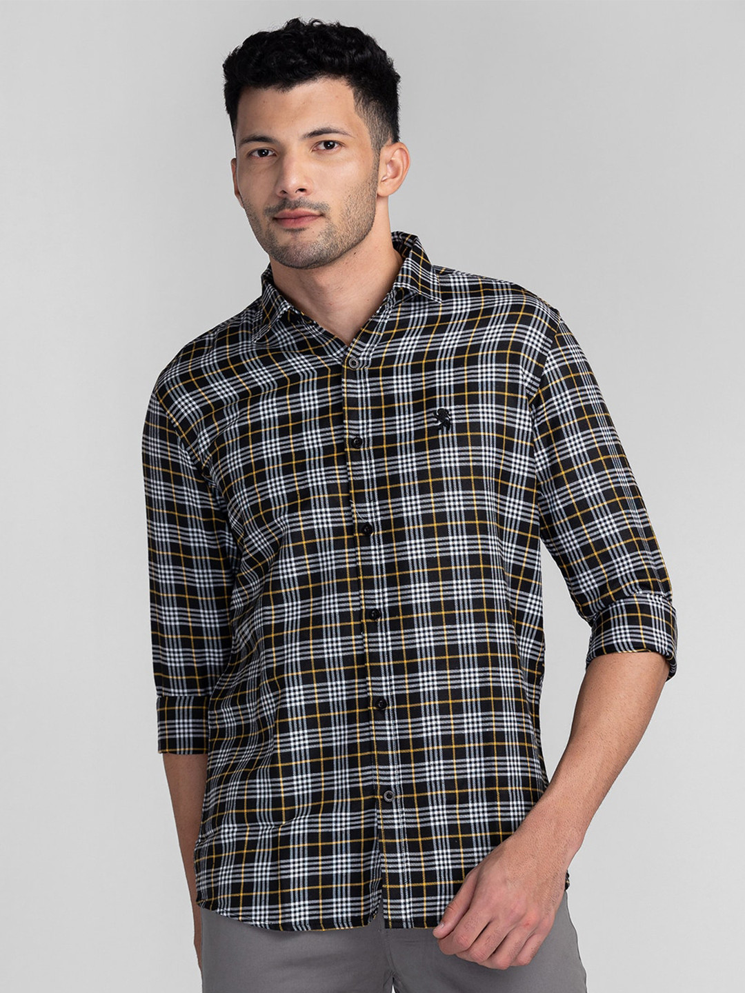 

GIORDANO Slim Fit Tartan Checks Opaque Spread Collar Long Sleeves Cotton Casual Shirt, Black
