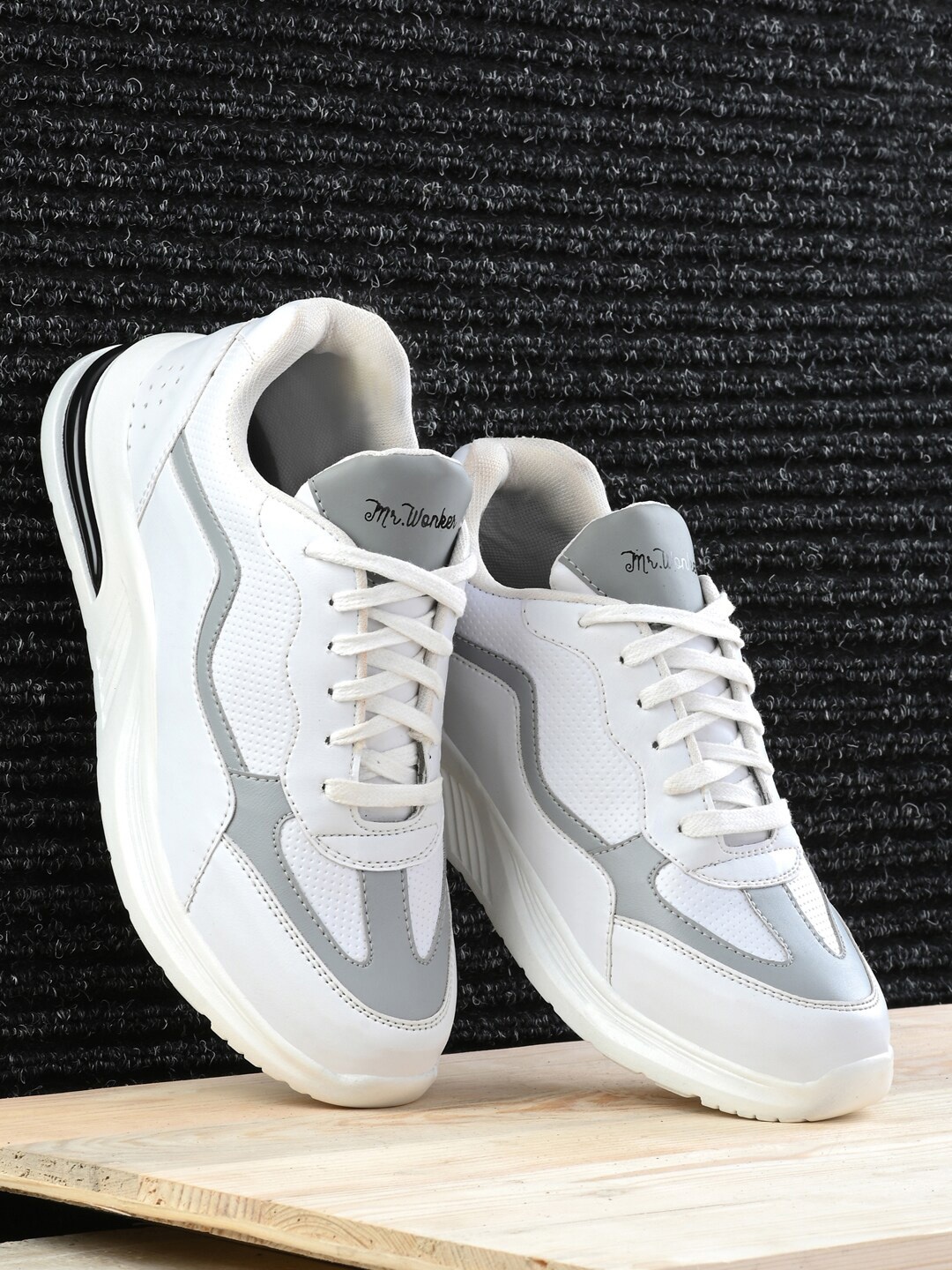 

mr.wonker Men Colourblocked Lace Up Sneakers With Waterproof Lining, White