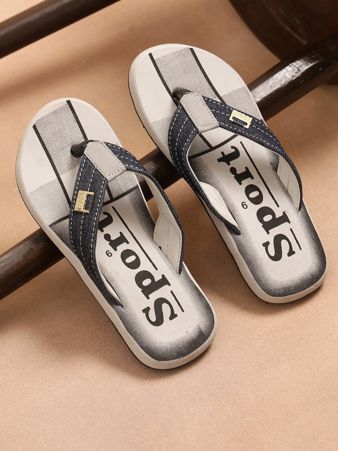 

Cozy Wear Men Printed Thong Flip-Flops, Grey