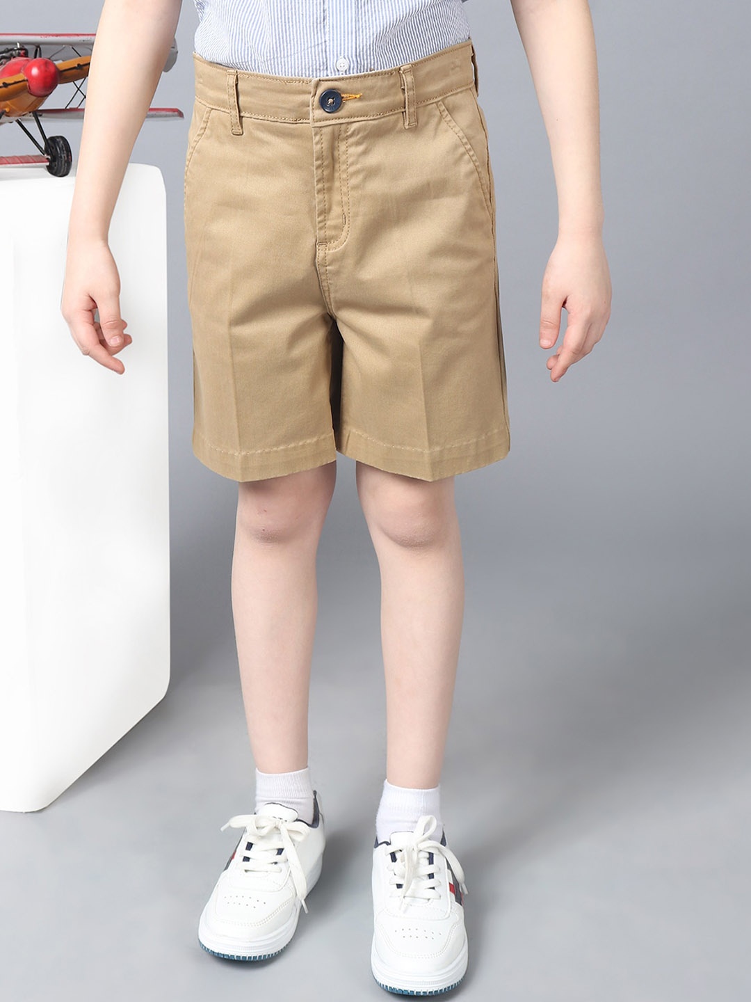 

One Friday Boys Mid-Rise Chino Shorts, Khaki