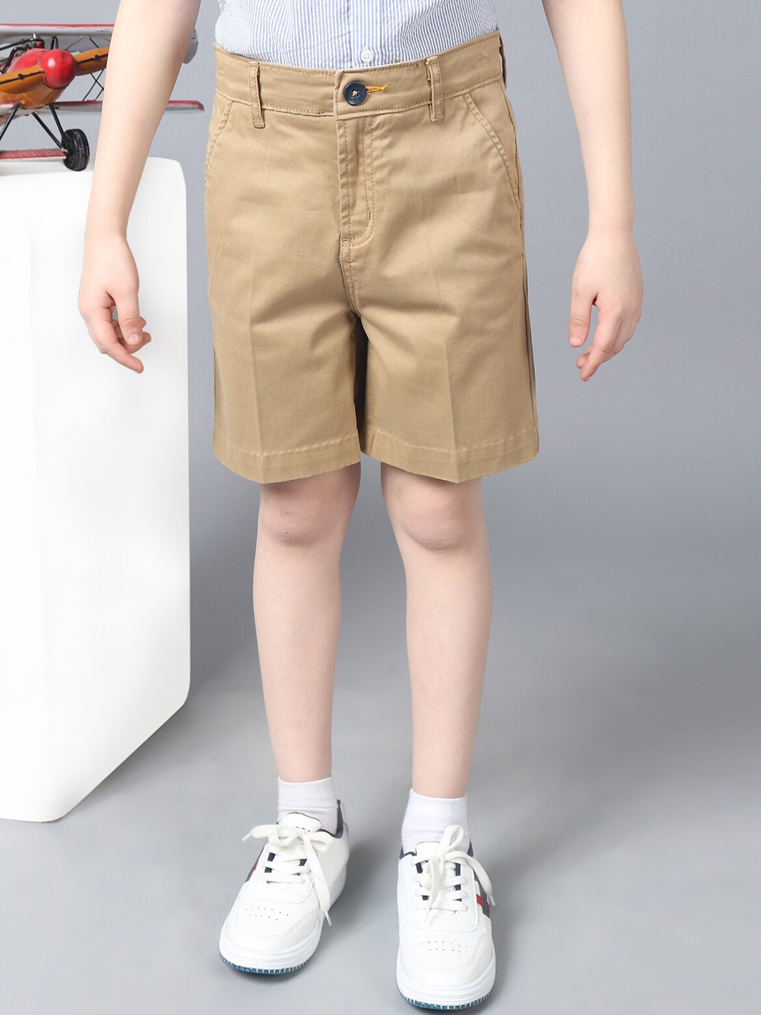 

One Friday Boys Mid-Rise Chino Shorts, Khaki