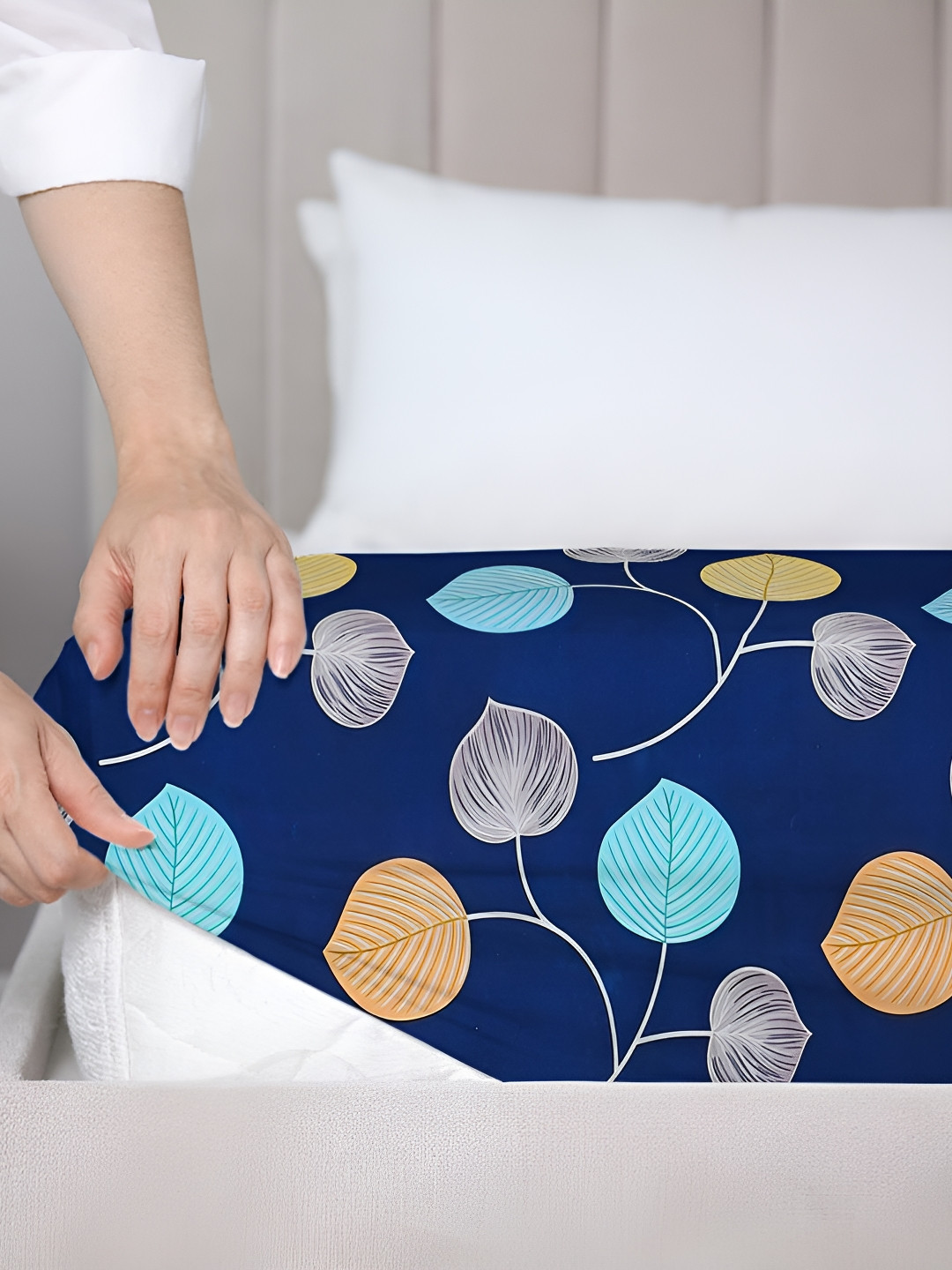 

bsb home Navy Blue Printed 180 TC Microfiber Fitted Queen Bedsheet With 2 Pillow Covers
