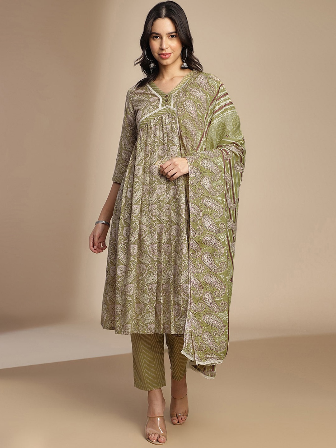 

SKYLEE Olive Green Floral Printed Regular Gotta Patti Kurta with Trousers & Dupatta