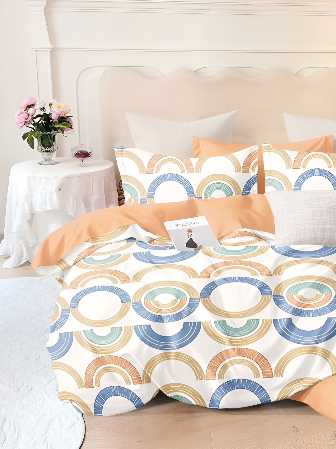 

Bajo's Peach & White Geometric 300 TC Cotton Queen Bedsheet with 2 Pillow Covers