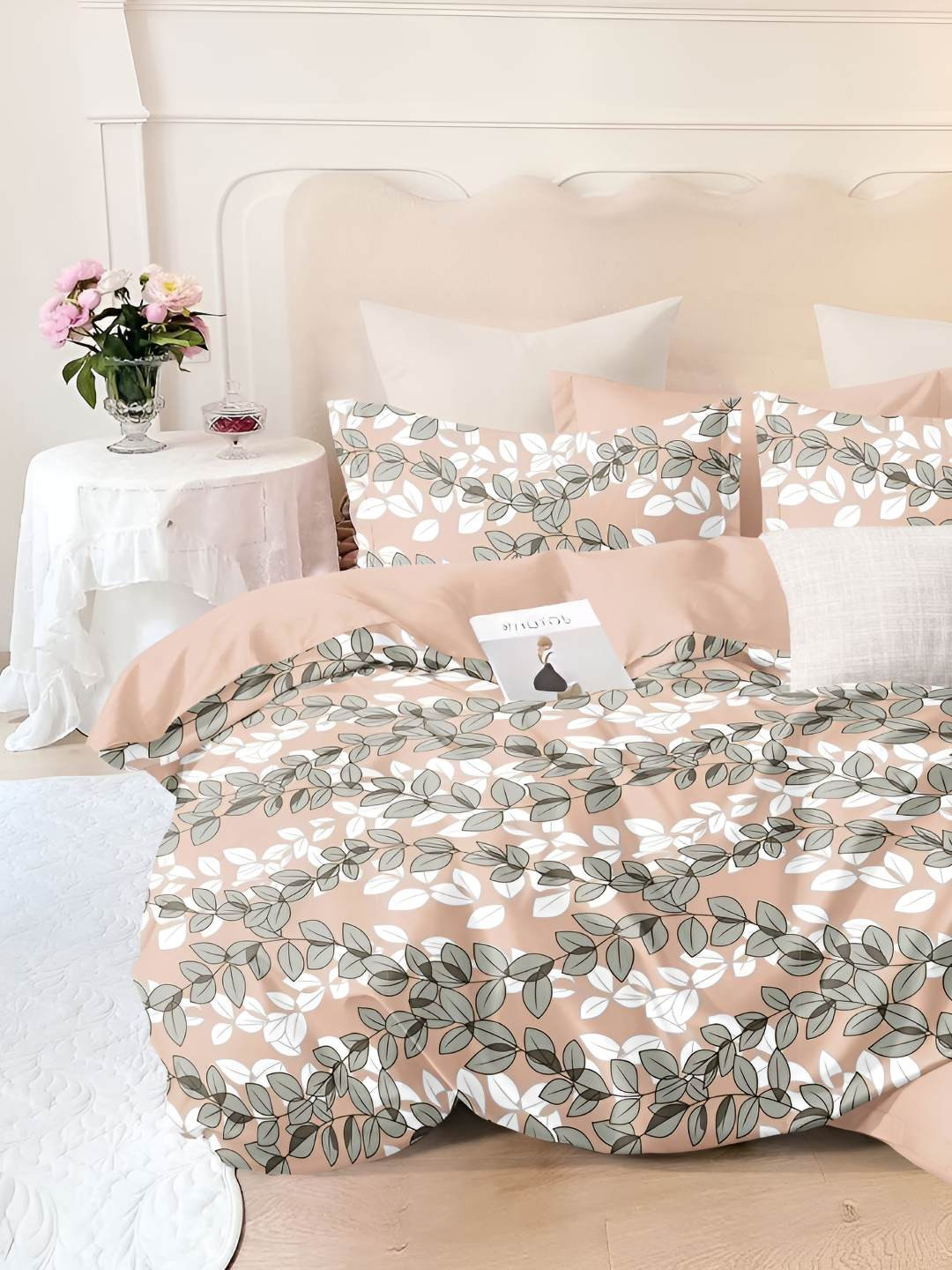 

Bajo's Peach-Coloured & Grey Floral 300 TC Cotton Queen Bedsheet with 2 Pillow Covers