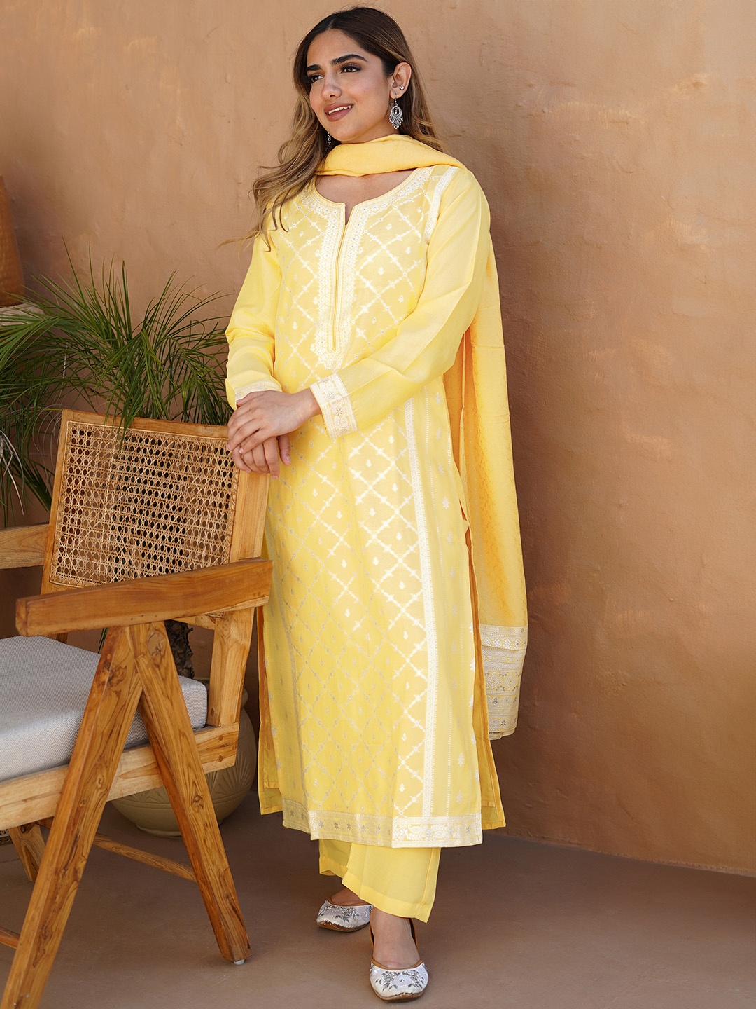 

Libas Floral Embroidered Regular Kurta with Trousers & Dupatta, Yellow