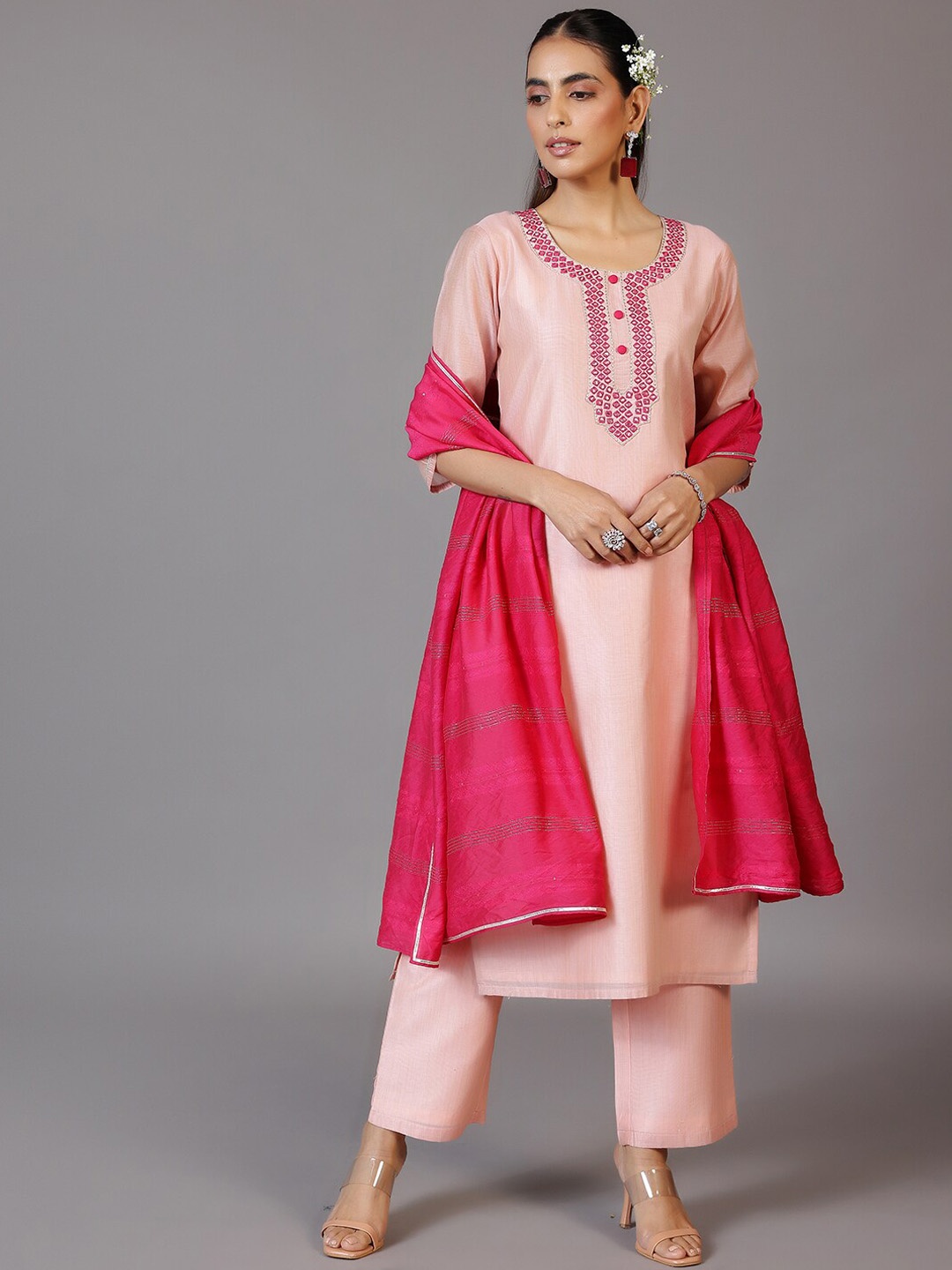 

Libas Geometric Mirror Work Embroidered Regular Straight Kurta With Trousers & Dupatta, Pink