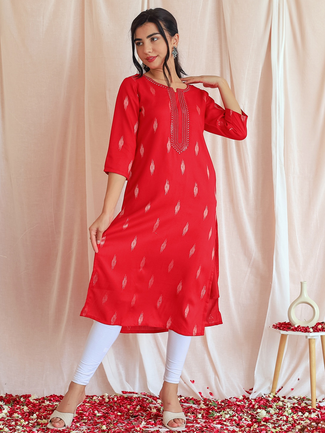 

Libas Geometric Printed Round Neck Straight Kurta With One Side Pocket, Pink