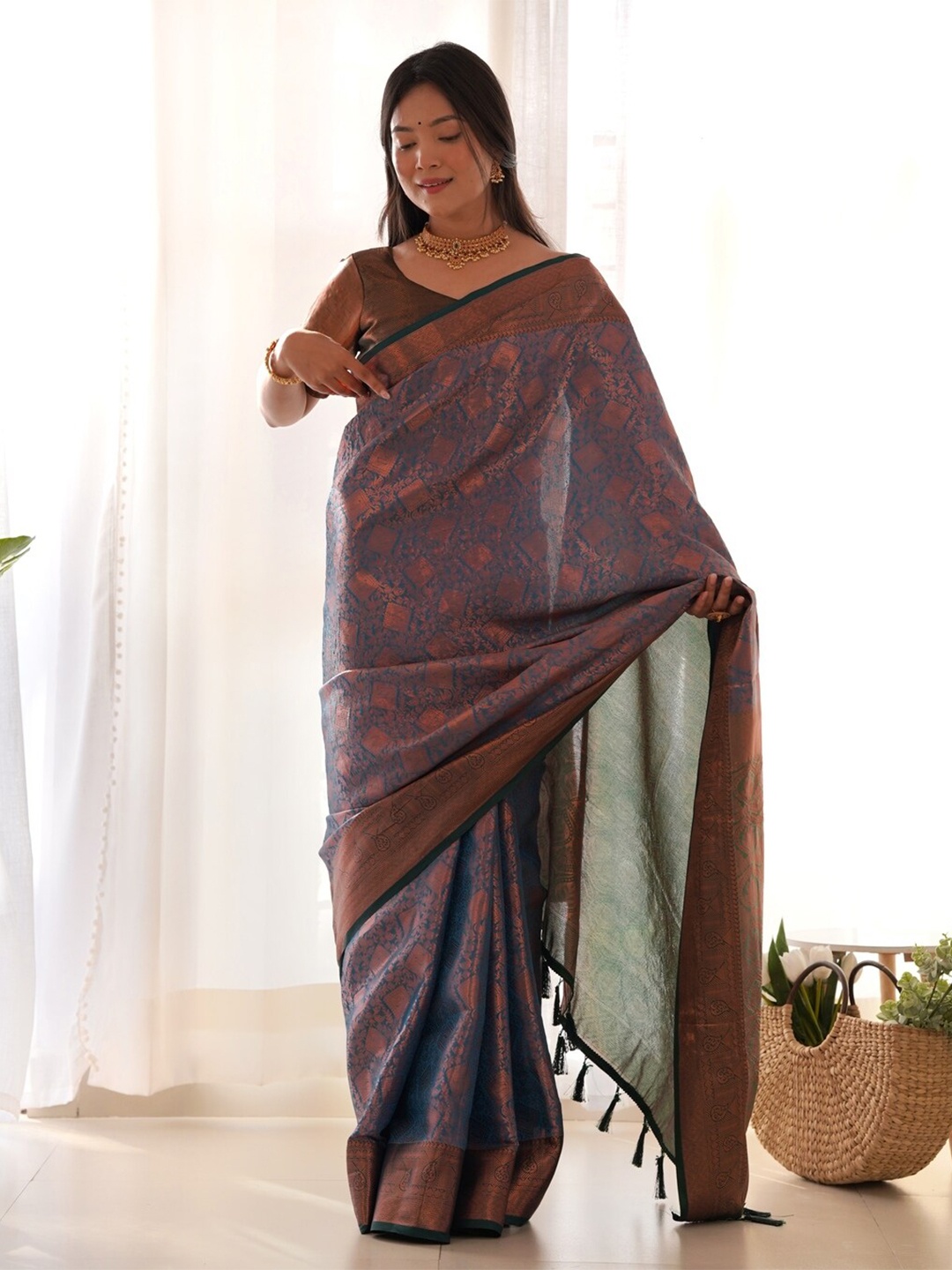 

Kandora Woven Design Zari Pure Silk Banarasi Saree, Blue