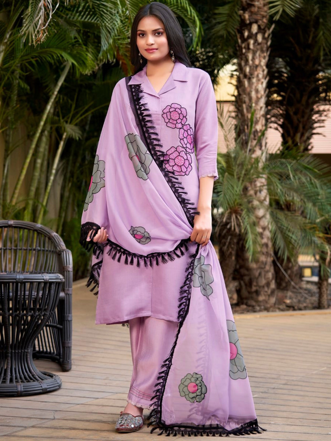 

HOUSE OF MIRA Floral Embroidered Shirt Collar Beads & Stones Kurta Set, Purple