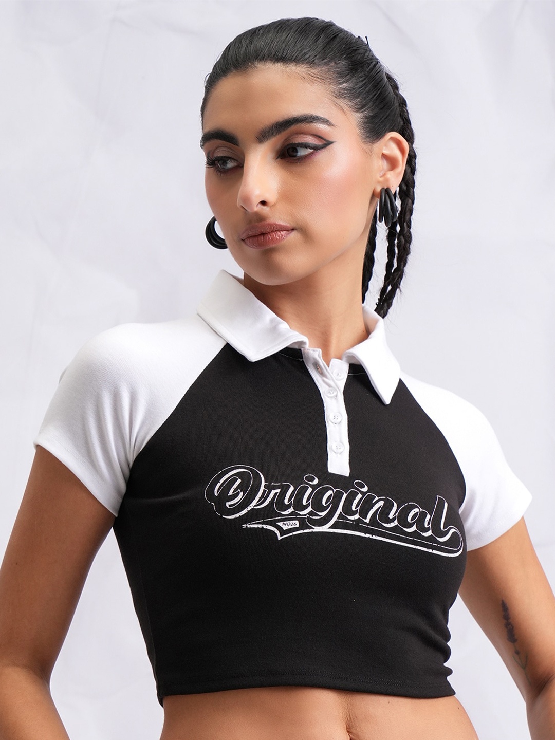 

Tokyo Talkies Black Colourblocked Crop Top
