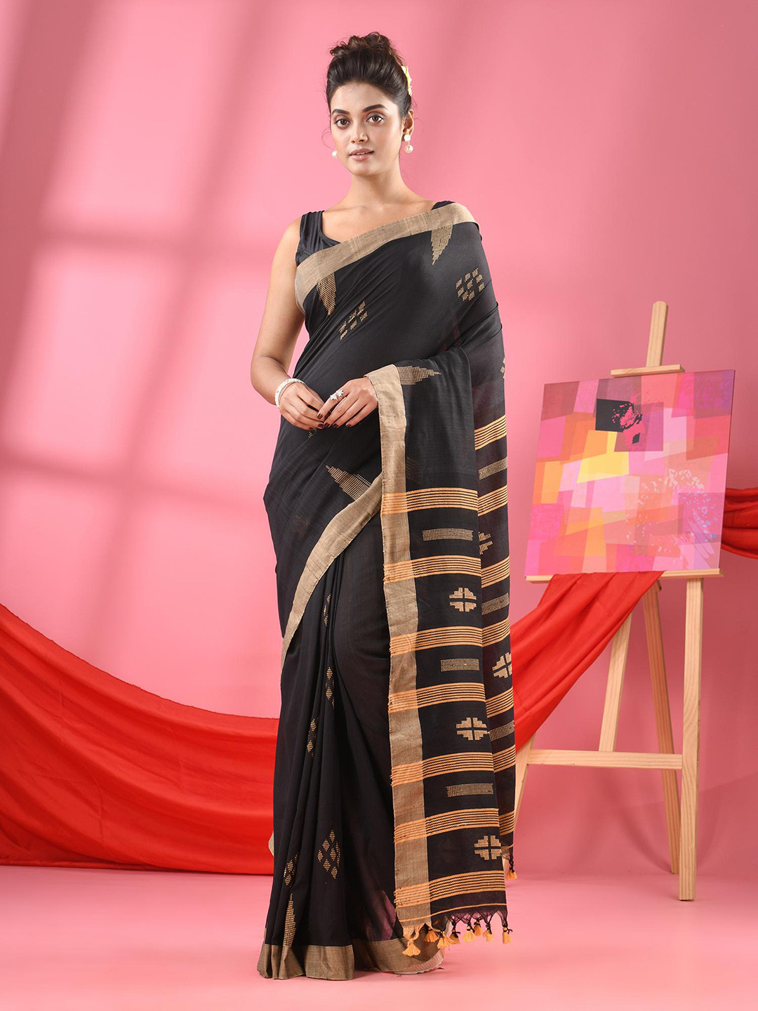

Angoshobha Geometric Woven Design Zari Pure Cotton Handloom Saree, Black