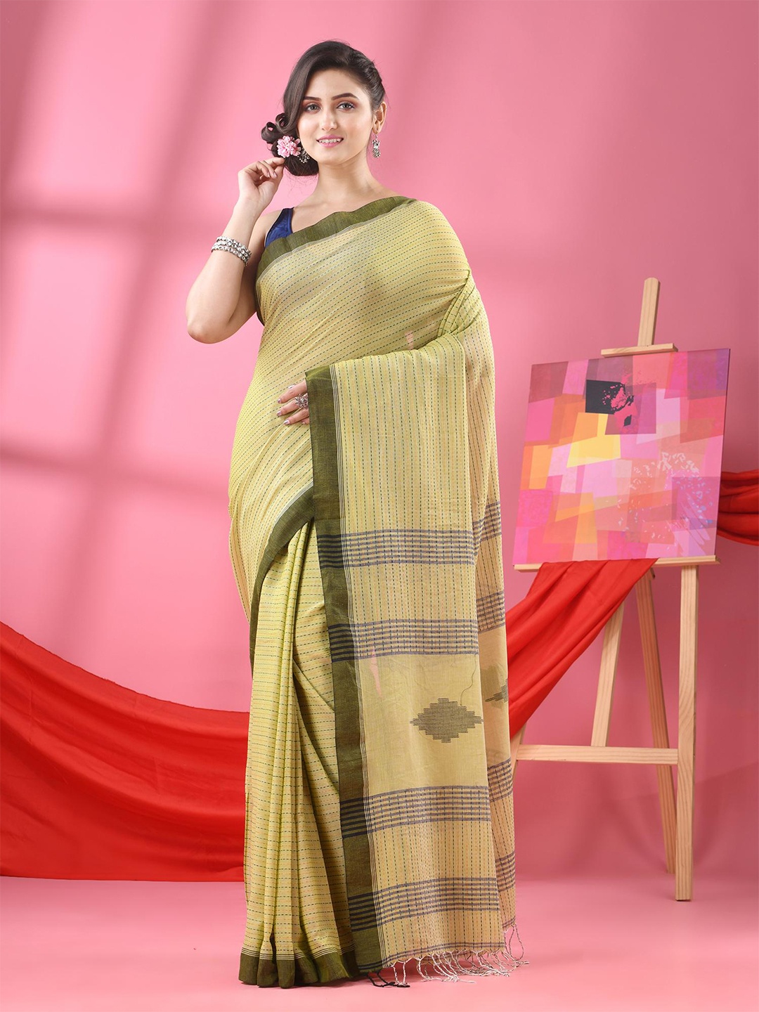 

Angoshobha Geometric Woven Design Pure Cotton Saree, Green