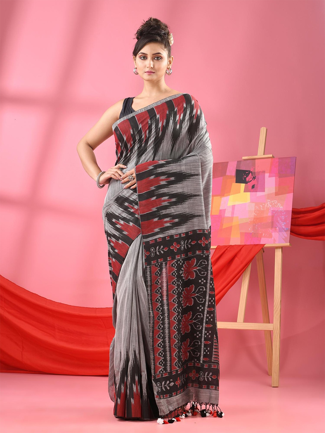 

Angoshobha Geometric Printed Saree, Grey