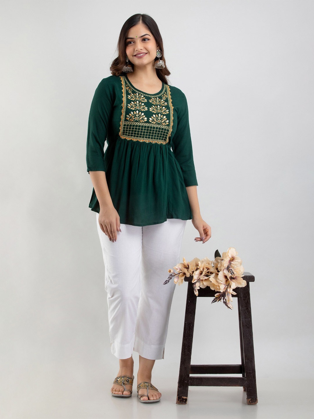 

BAIRAJ Embroidered Round Neck Regular Sleeves Empire Top, Green