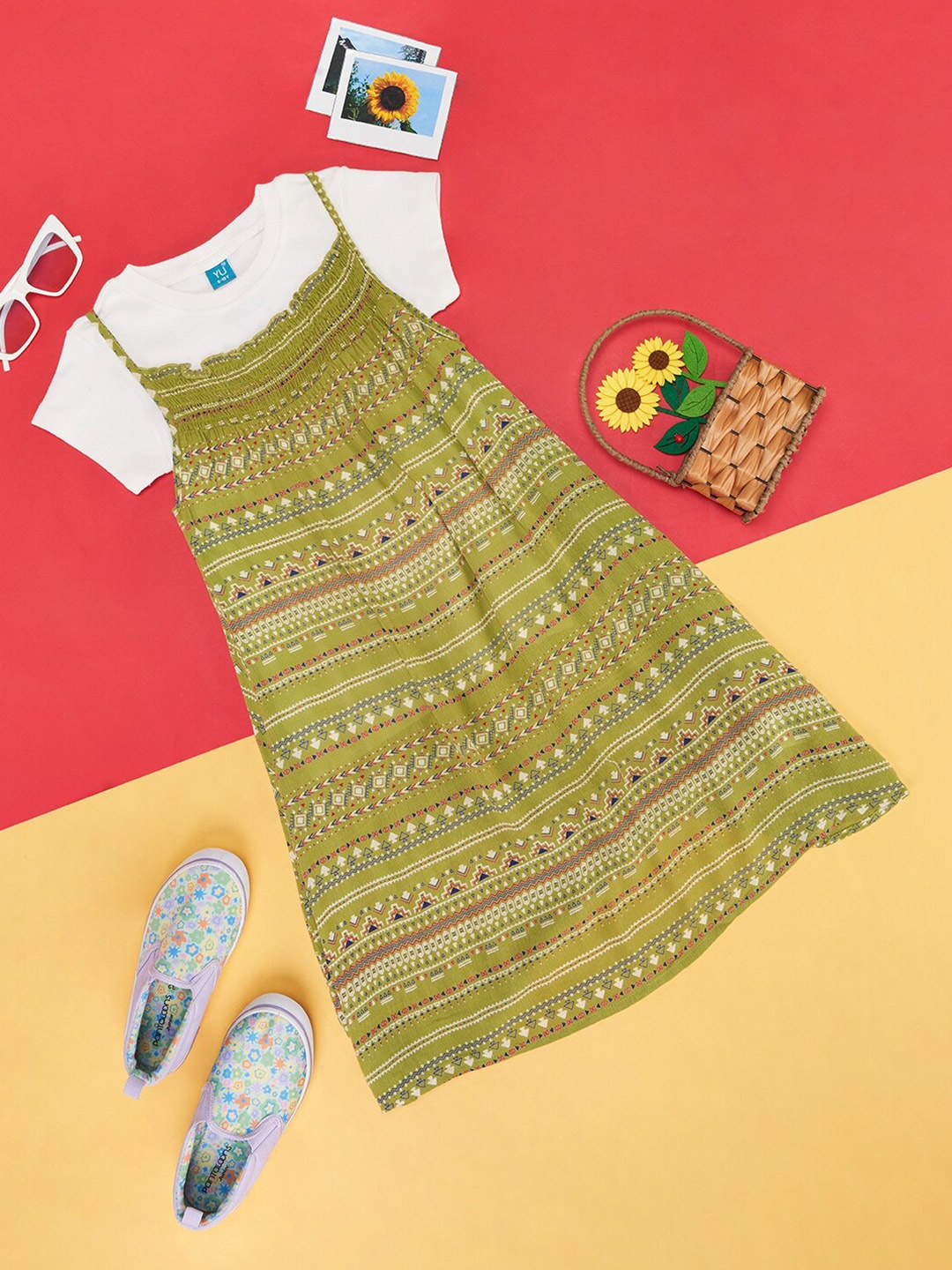 

YU by Pantaloons Girls Geometric Printed Smocked Pinafore Dress, Green