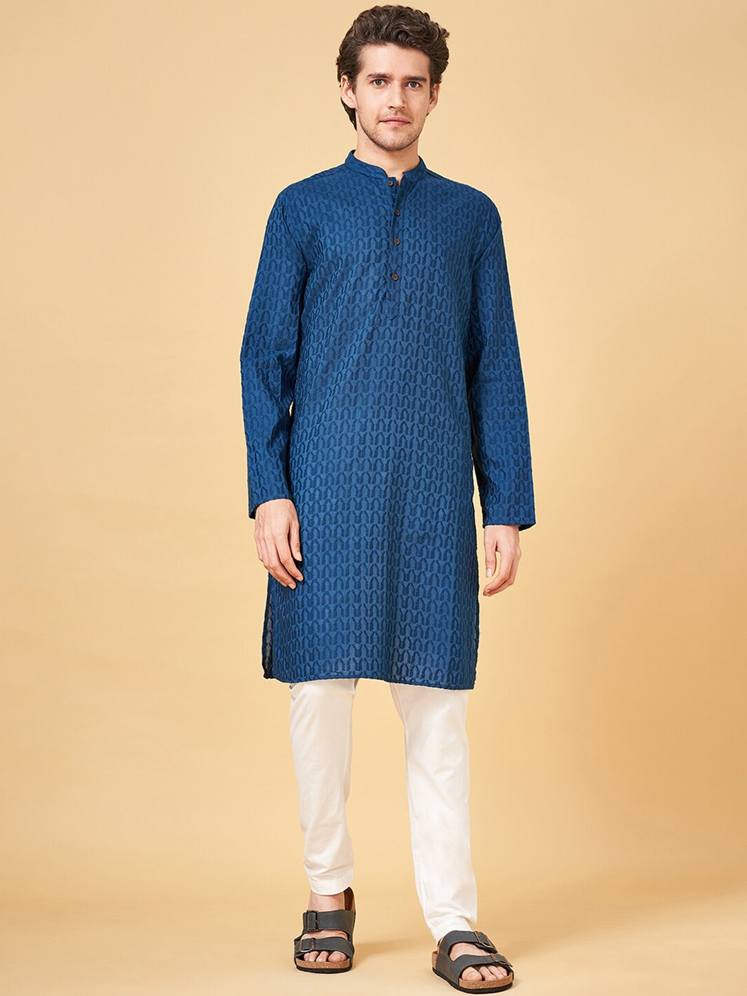 

indus route by Pantaloons Ethnic Motifs Thread Work Dobby Cotton Straight Kurta, Navy blue