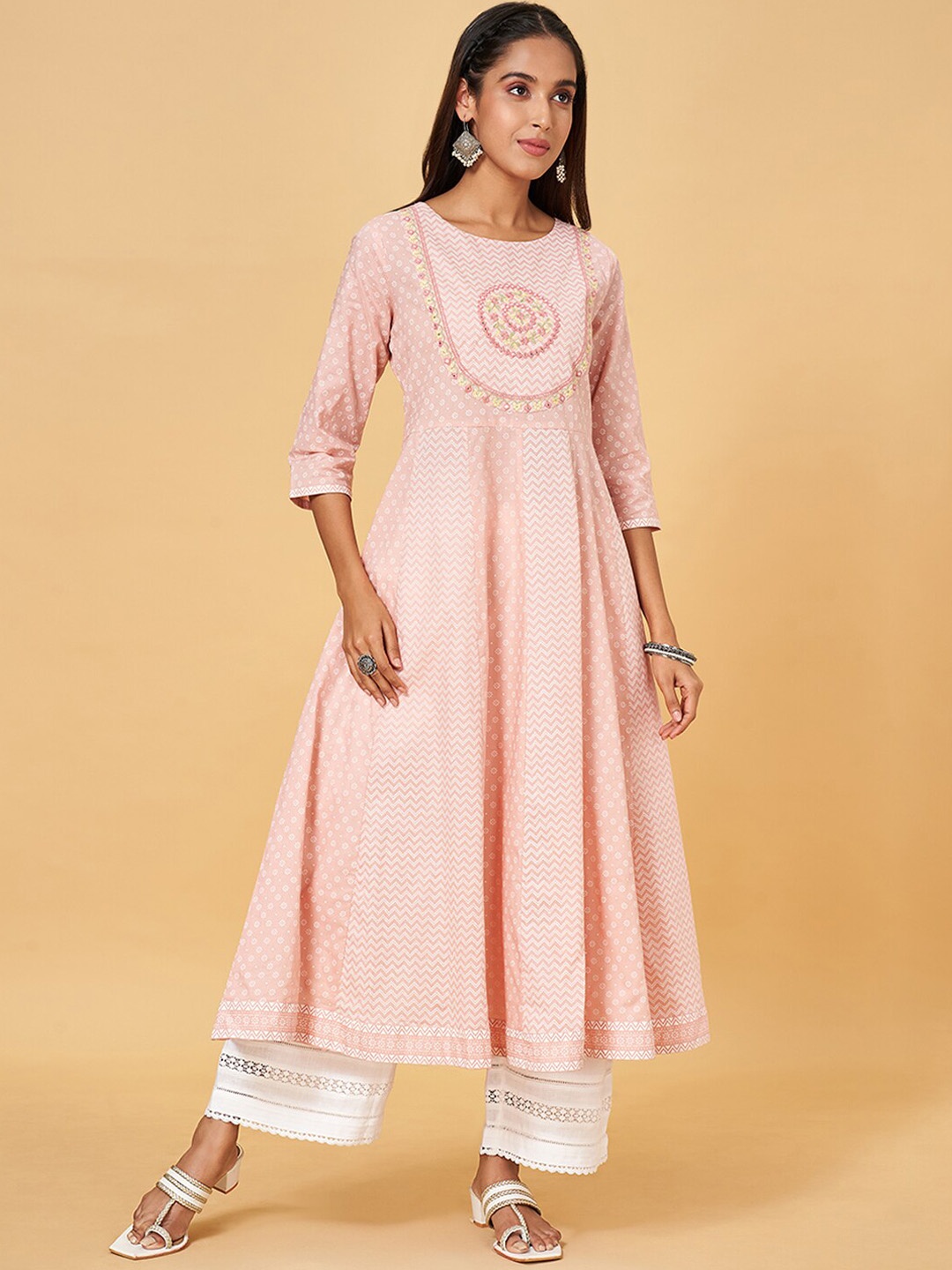 

RANGMANCH BY PANTALOONS Geometric Checked Cotton Flared Thread Work Anarkali Kurta, Peach