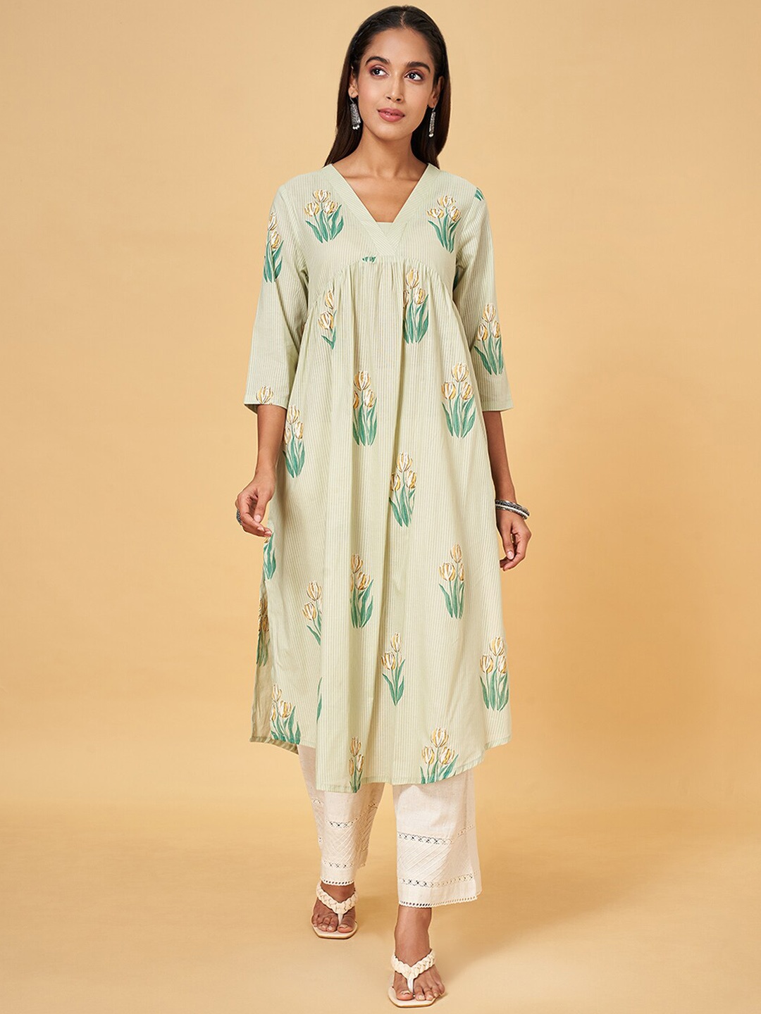 

RANGMANCH BY PANTALOONS V Neck Floral Printed Anarkali Kurta, Olive