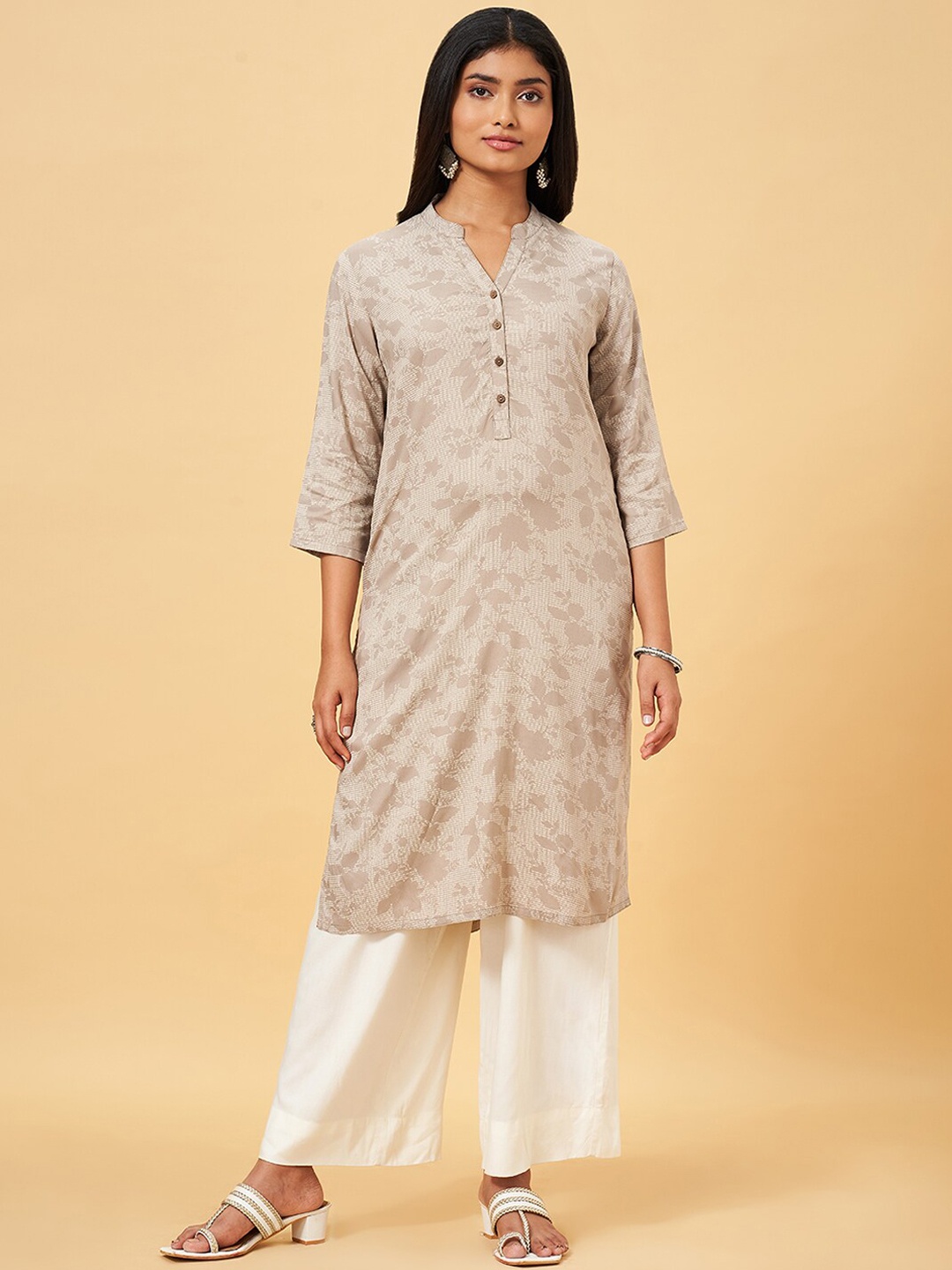 

RANGMANCH BY PANTALOONS Band Collar Floral Printed Kurta, Khaki