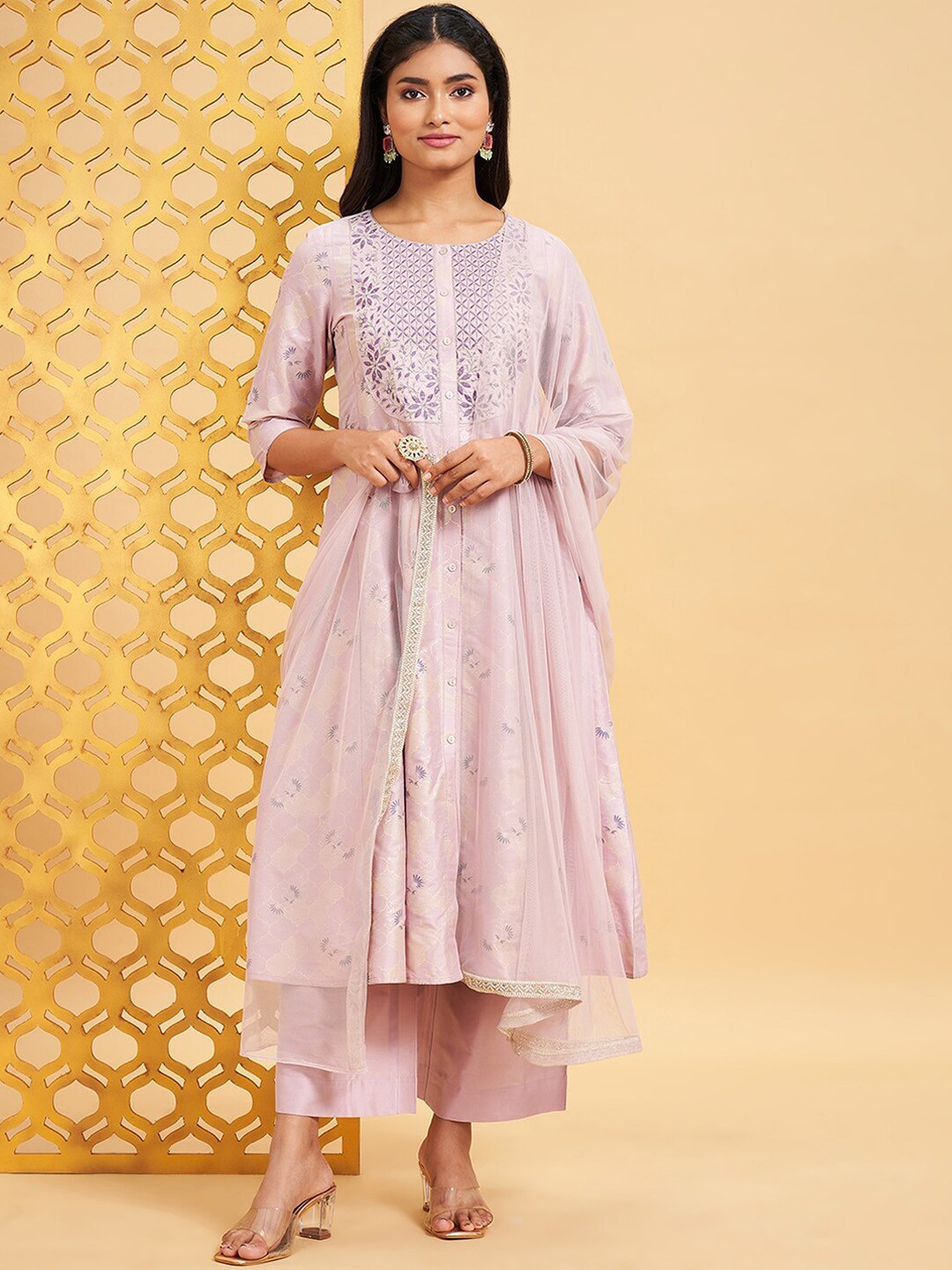 

RANGMANCH BY PANTALOONS Ethnic Motifs Embroidered Regular Thread Work Kurta with Trouser, Pink
