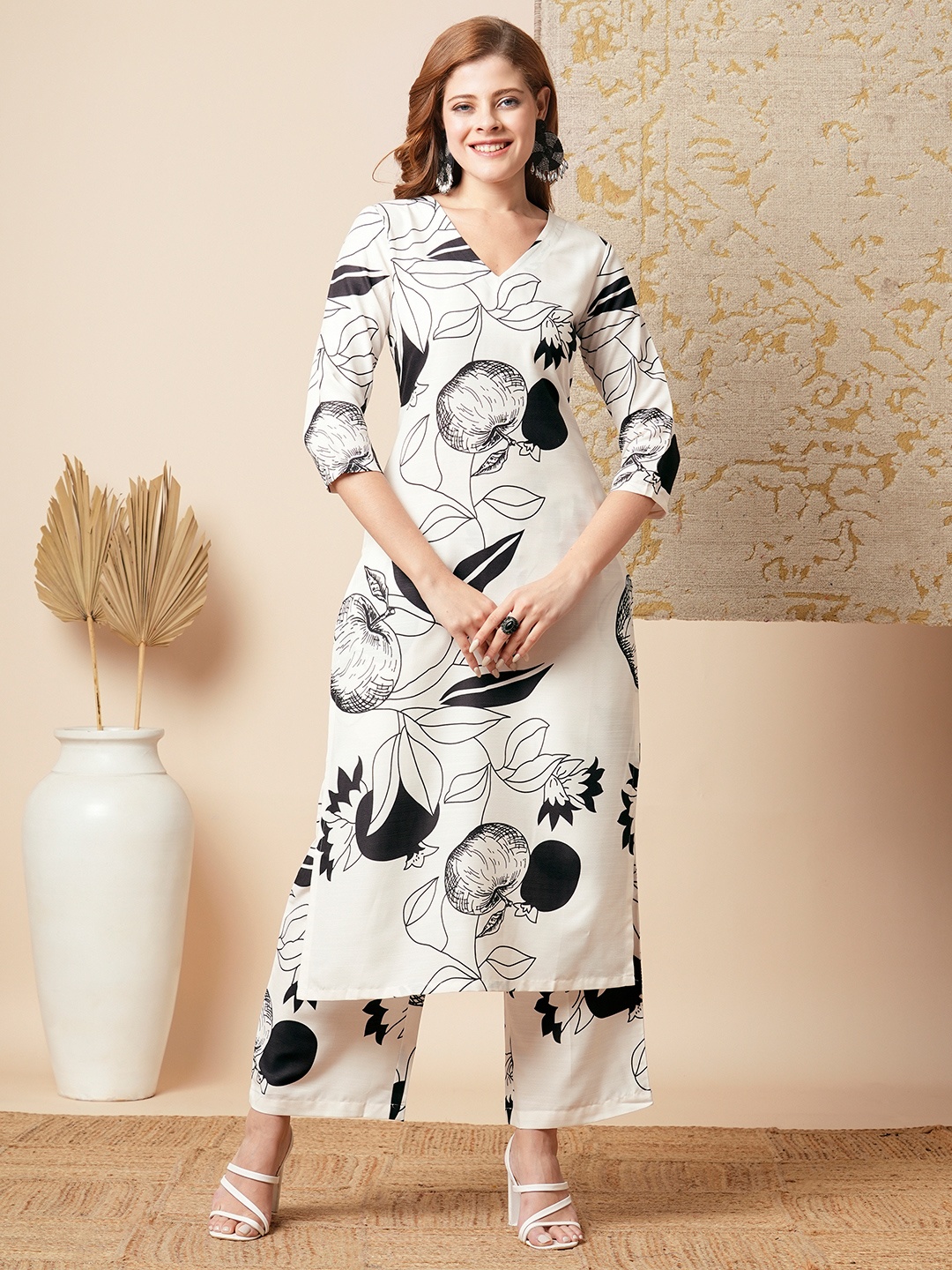 

GoSriKi Floral Printed V-Neck A-Line Kurta with Trouser, Beige