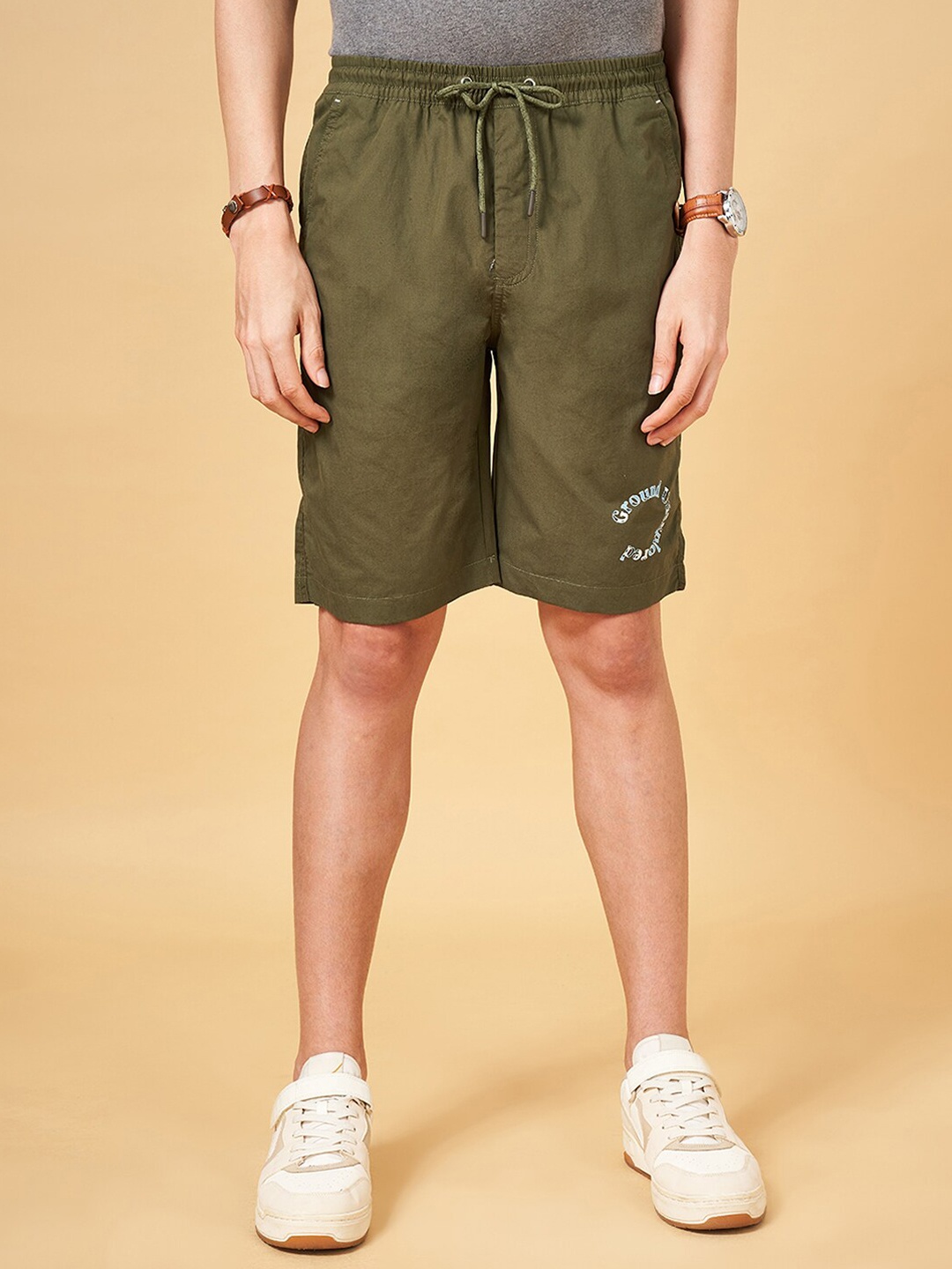 

Urban Ranger by pantaloons Men Slim Fit Pure Cotton Shorts, Olive