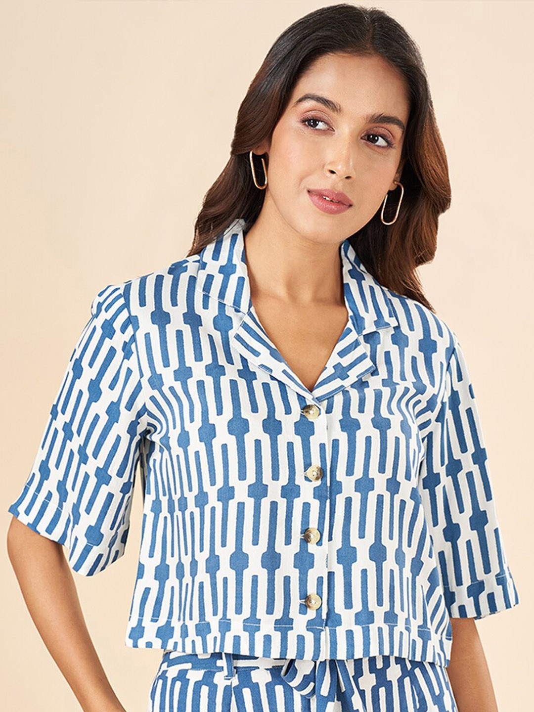 

AKKRITI BY PANTALOONS Printed Shirt Style Crop Top, Teal