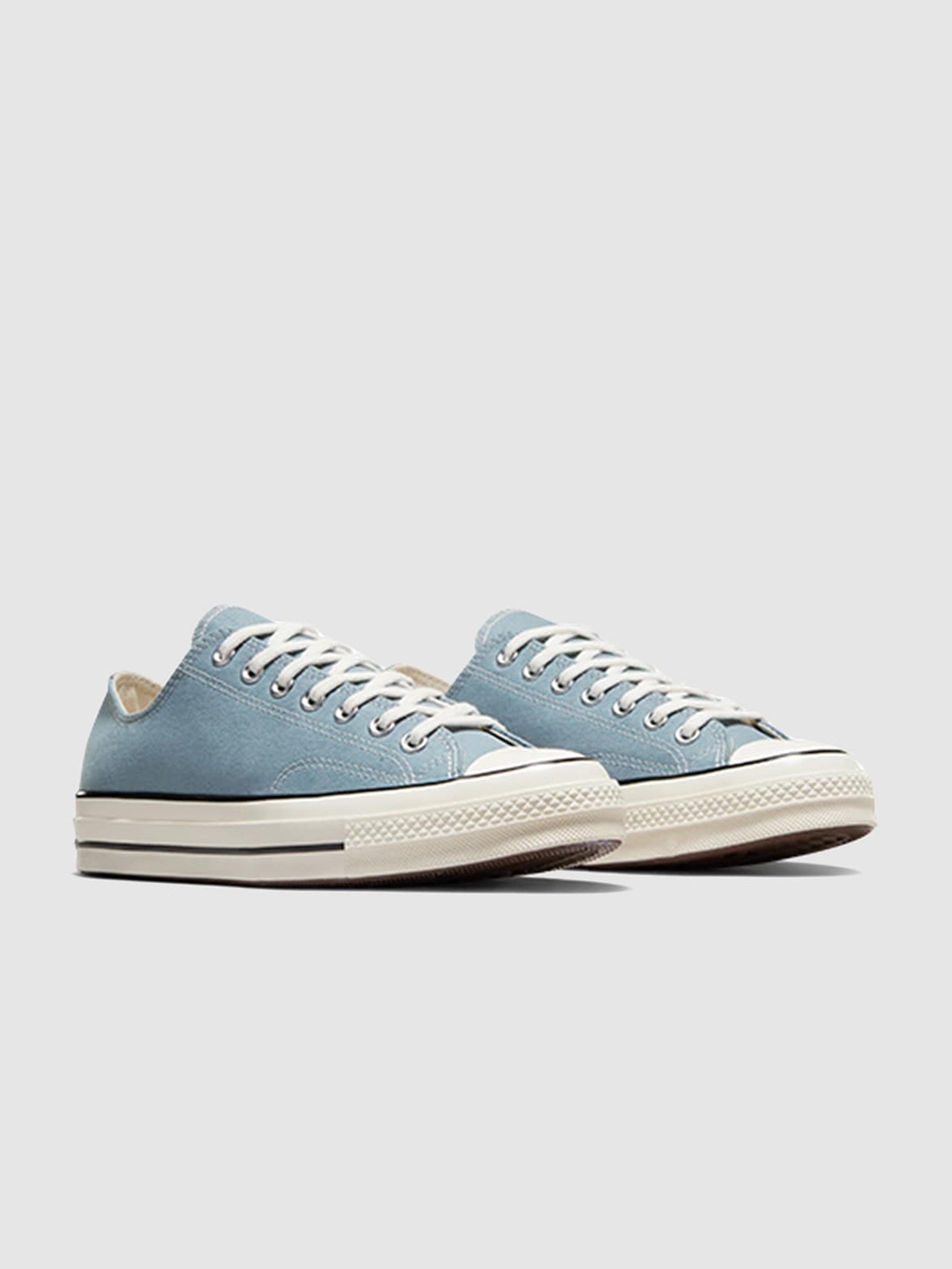 

Converse Unisex Chuck 70 Seasonal Color Low Top Sneakers, Blue