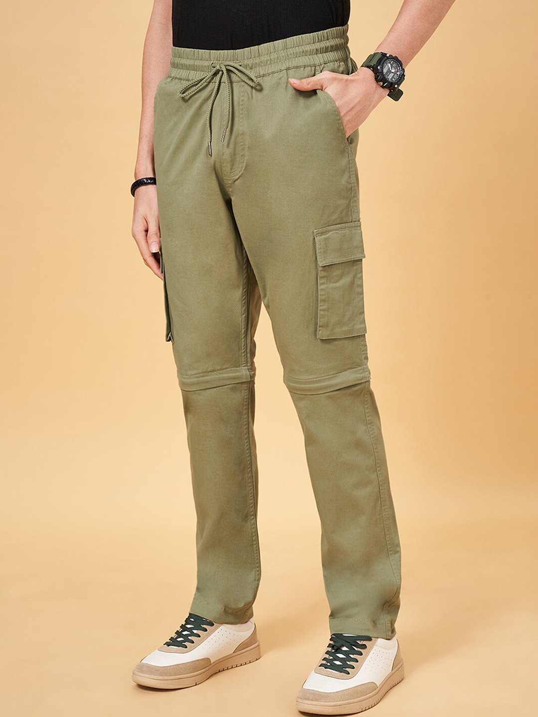 

YU by Pantaloons Men Mid-Rise Detachable Regular Fit Cargo Trouser, Olive