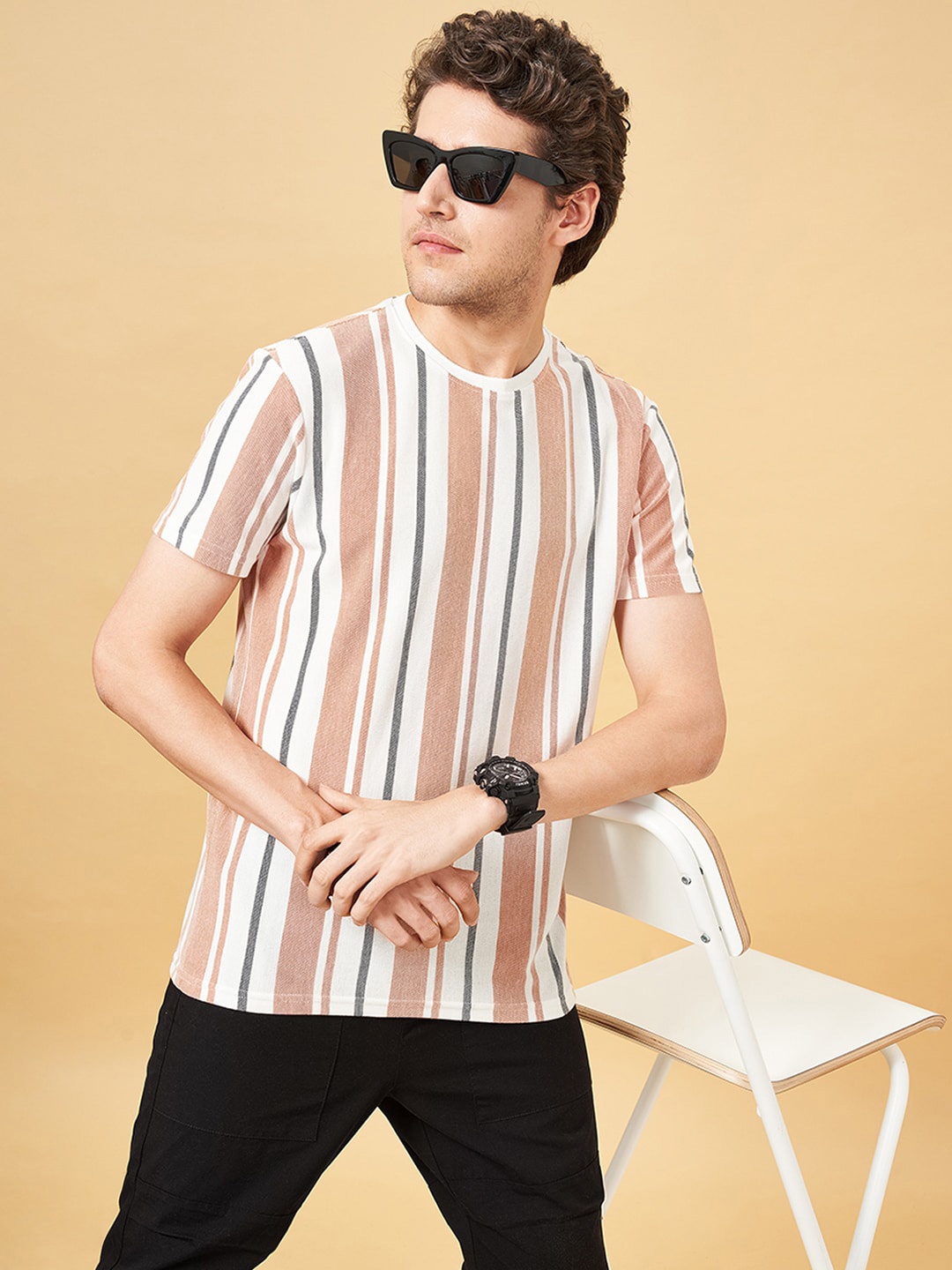 

People White & Rust Striped Round Neck Slim Fit T-shirt