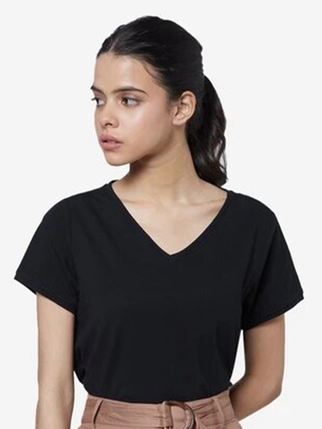 COLOR CAPITAL V-Neck Top, Black