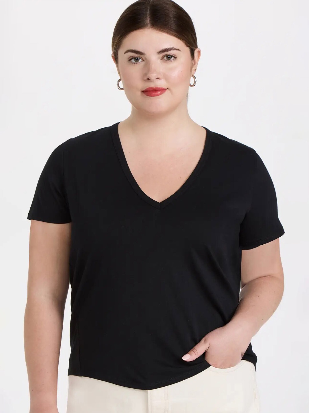 

COLOR CAPITAL Plus Size Pack Of 2 V-Neck Short Sleeves T-shirts, Black