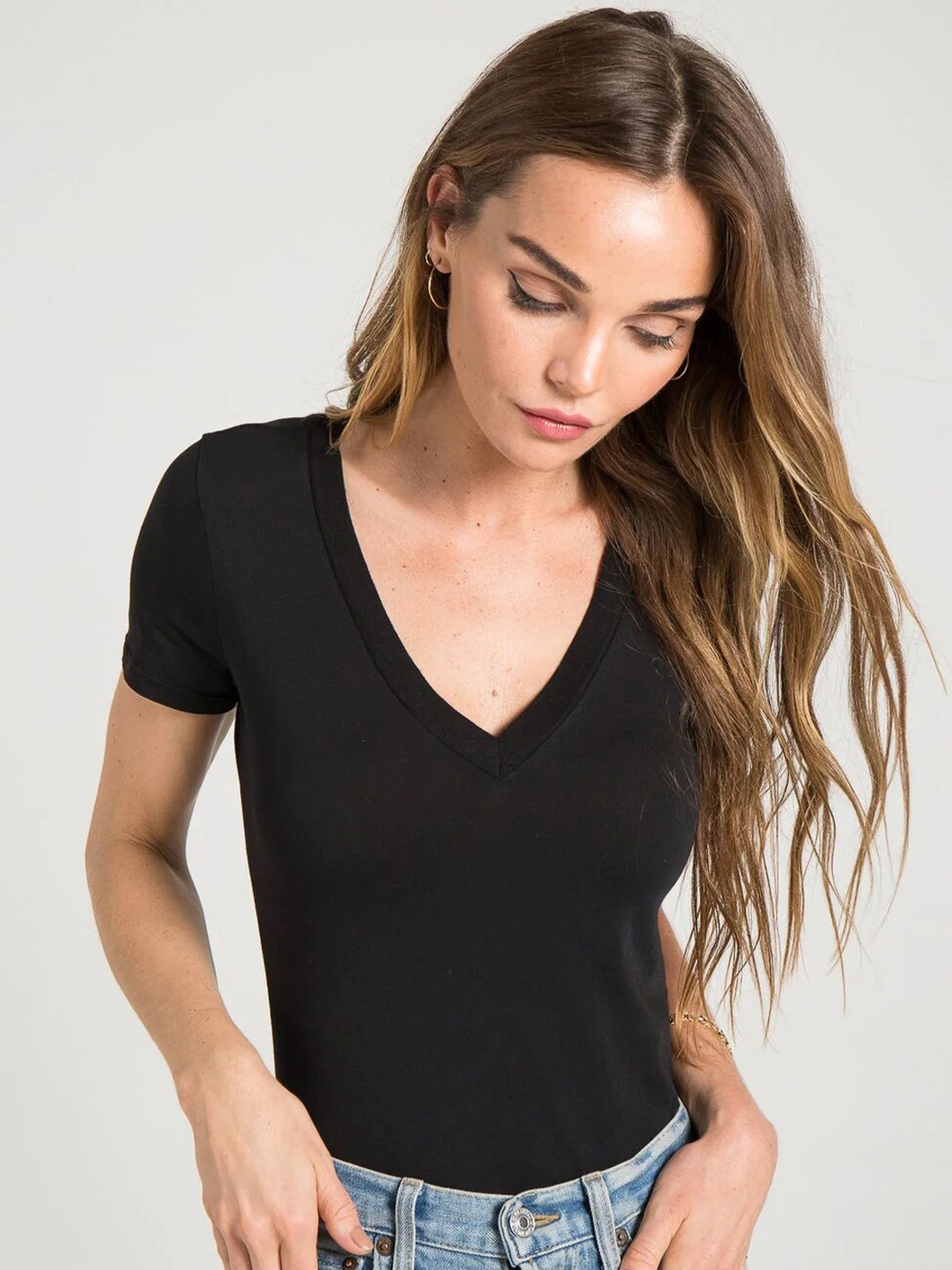 

COLOR CAPITAL Pack Of 2 V-Neck Fitted Top, Black