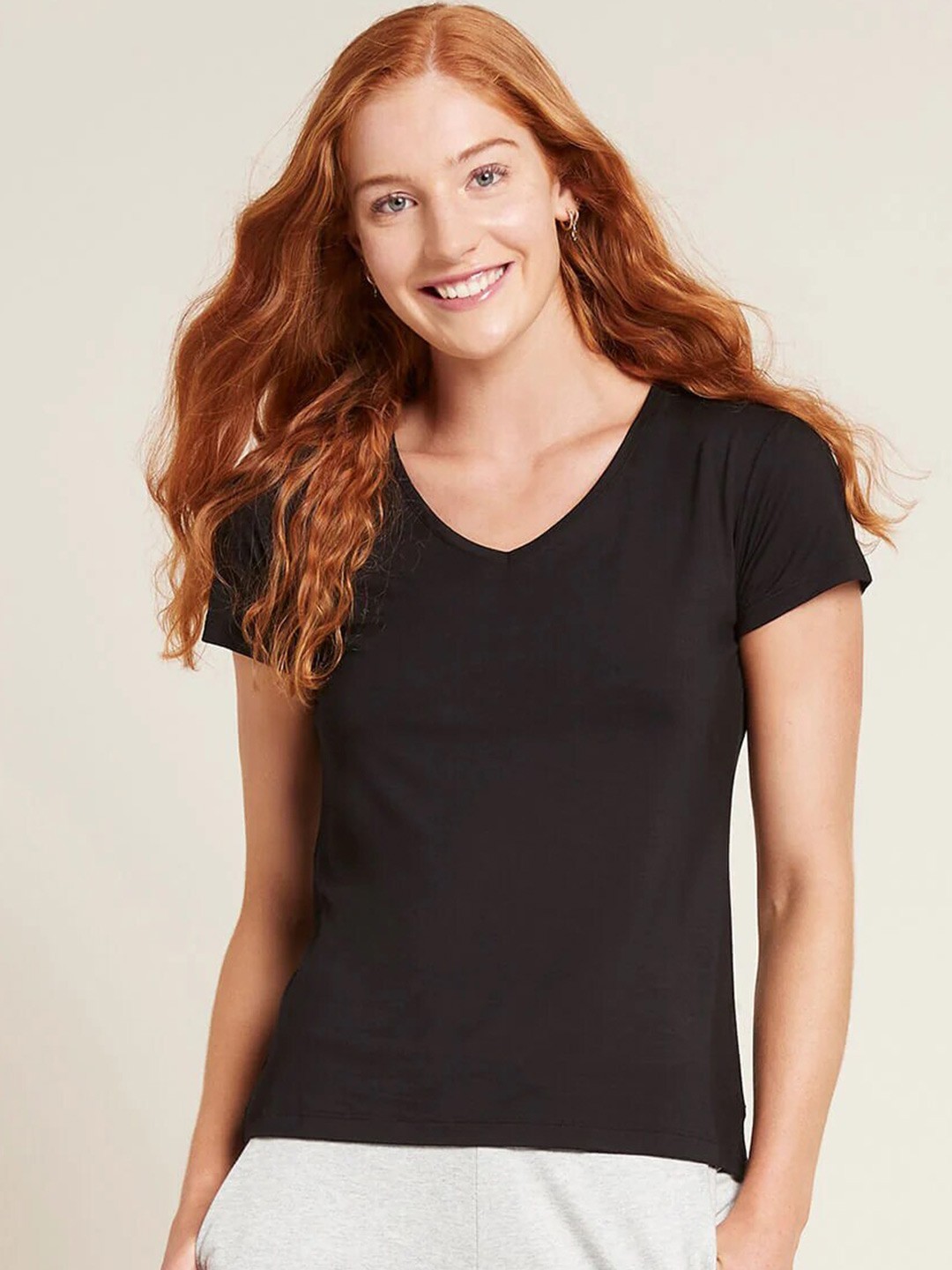 

COLOR CAPITAL V-Neck Regular T-shirt, Black
